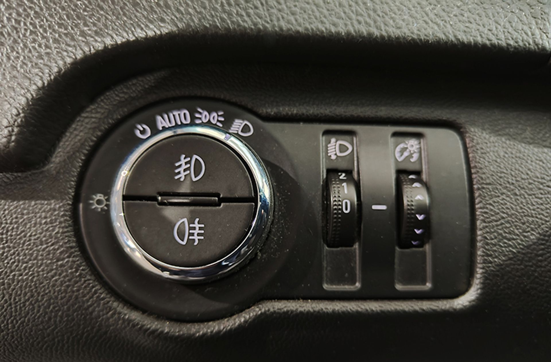 Opel Insignia 2.0 CDTI ecoFlex Selective - foto 19