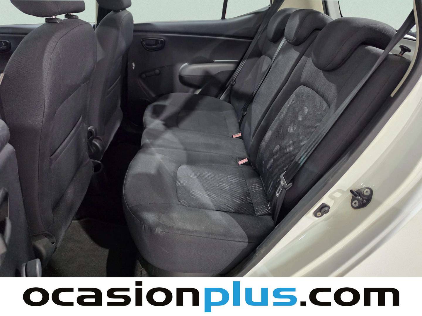 Foto asientos traseros Hyundai i10 Hyundai i10 1.2 GLS Comfort (78 CV)