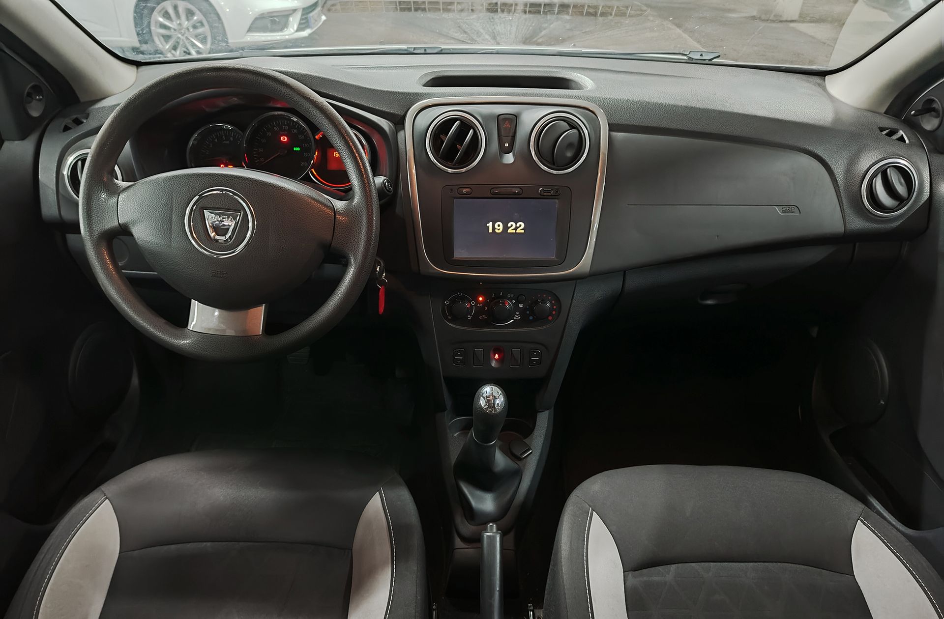 Dacia Sandero Stepway TCe - foto 6