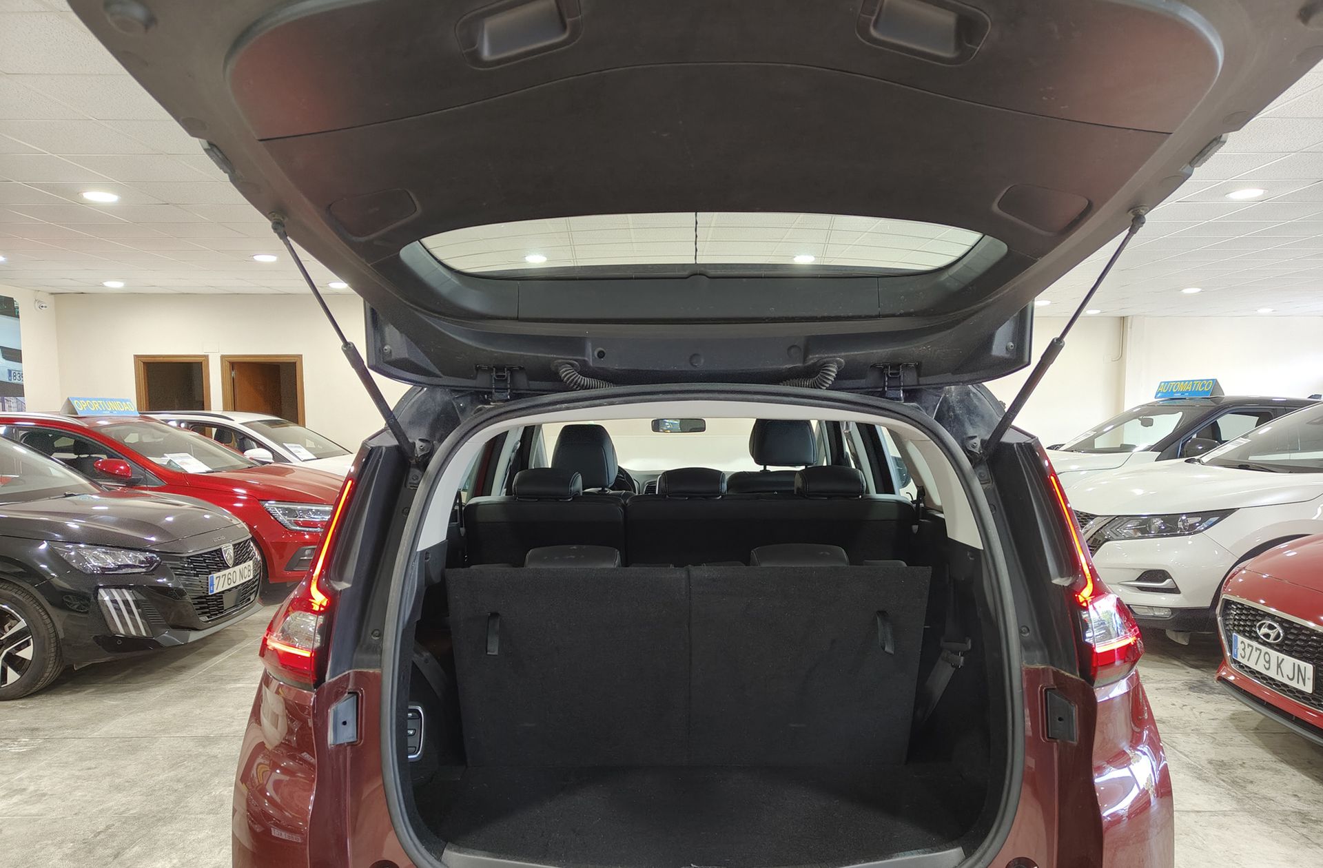 Renault Grand Scénic Zen TCe 7 plazas - foto 19