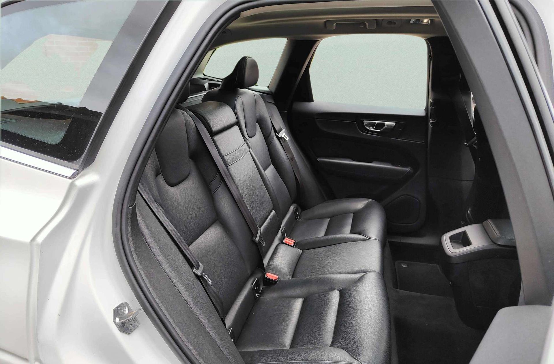 Volvo XC60 D4 Inscription AWD - foto 19