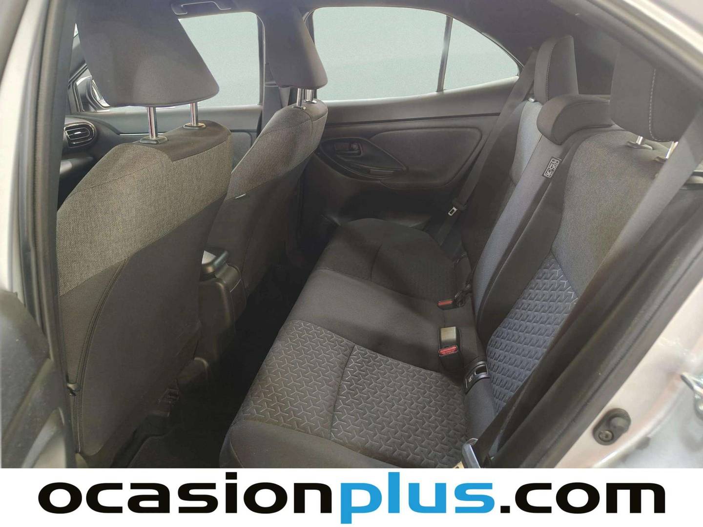 Foto asientos traseros Toyota Yaris Cross Toyota Yaris Cross 120H Active Tech Pack Confort (116 CV)
