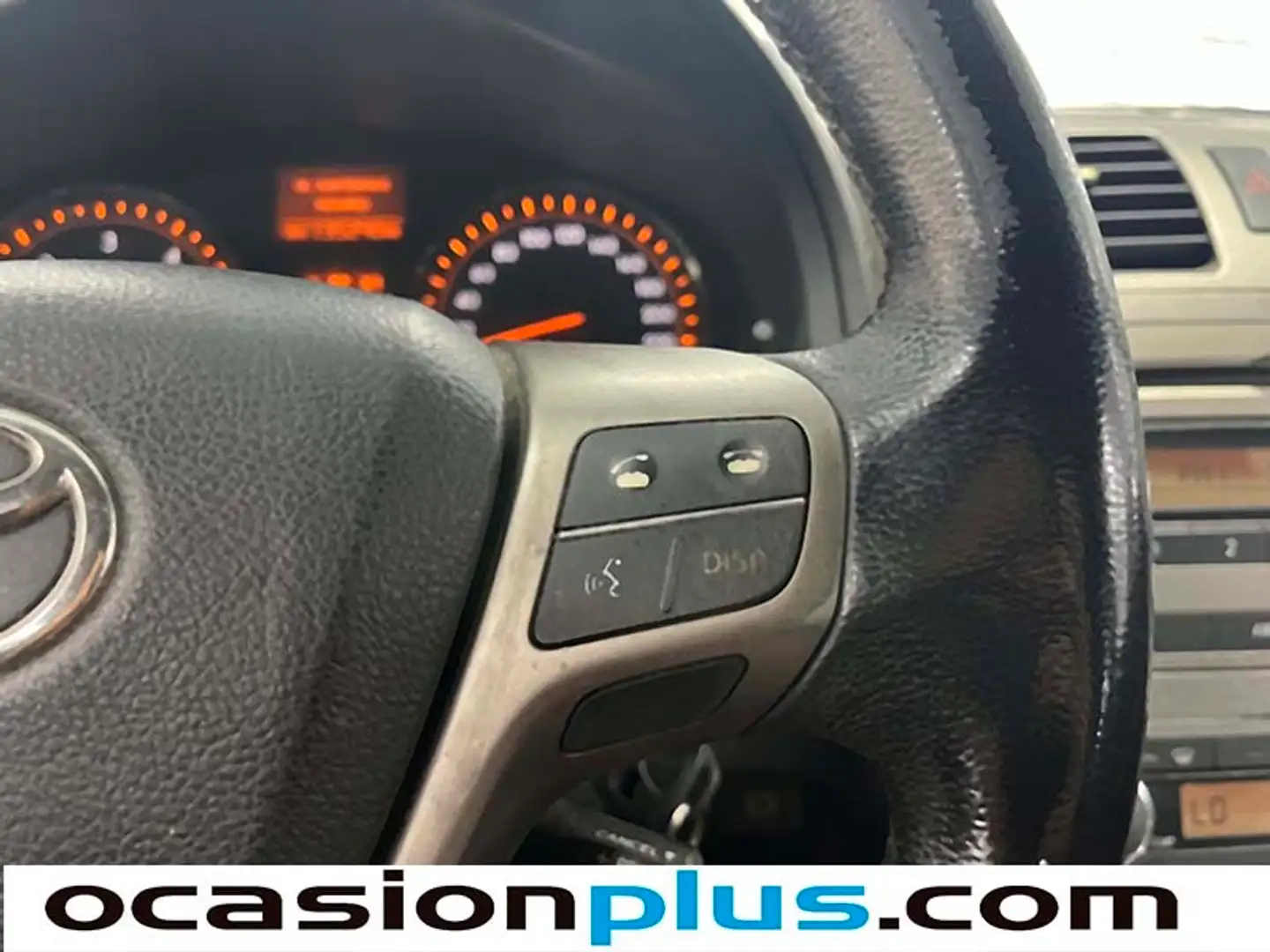 Foto Toyota Avensis Toyota Avensis 2.0 D-4D Active (126 CV)