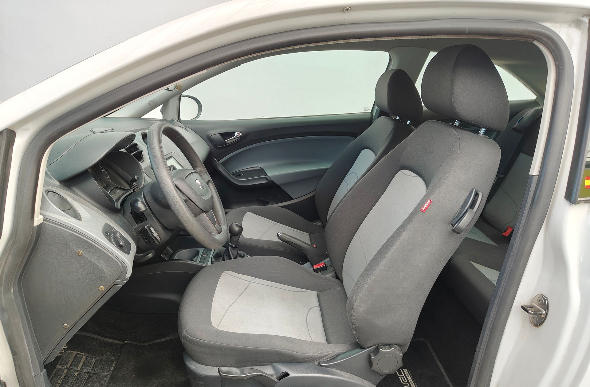 SEAT Ibiza SC 1.2 Reference - foto 10