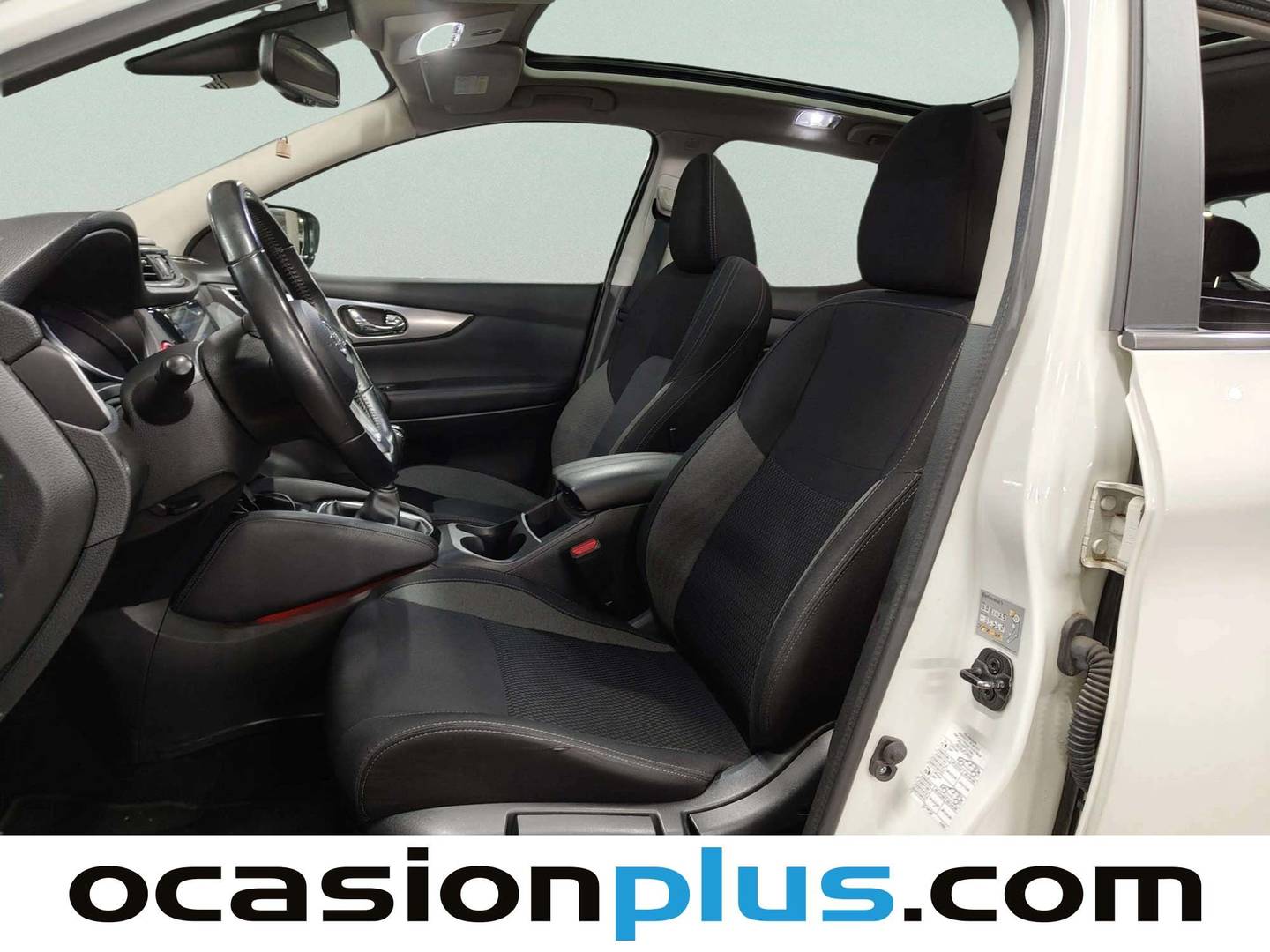 Foto asientos delanteros Nissan QASHQAI Nissan Qashqai dCi 115 N-Connecta (115 CV)
