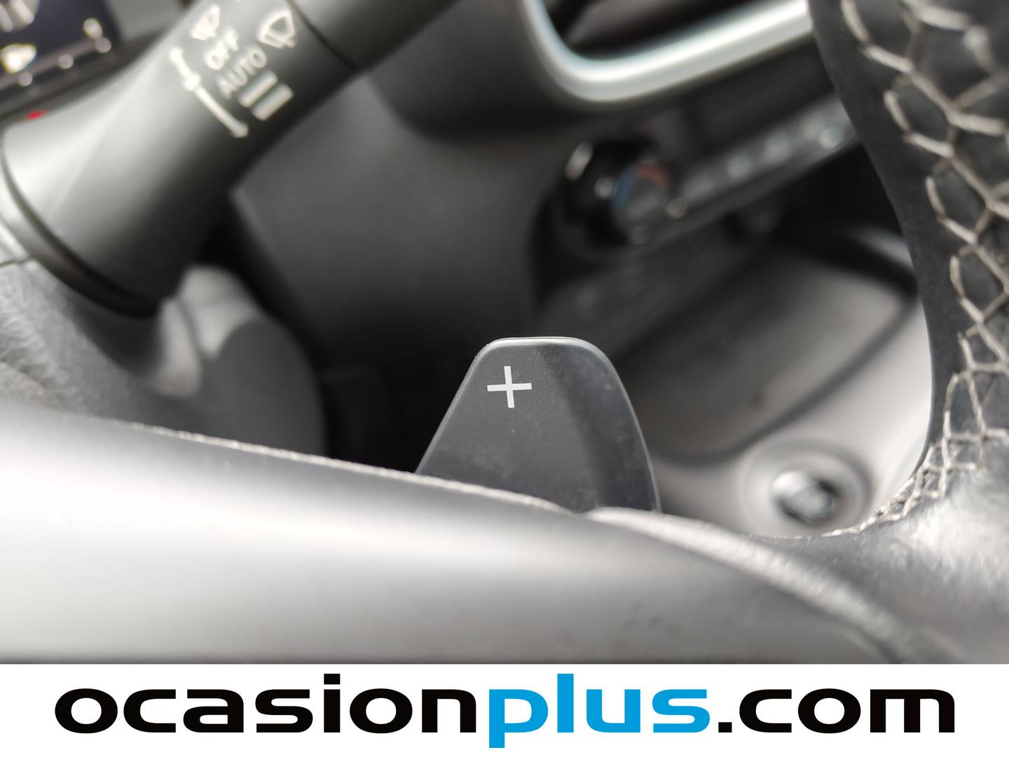 Foto Nissan JUKE Nissan Juke DIG-T N-Connecta 4x2 DCT (114 CV)