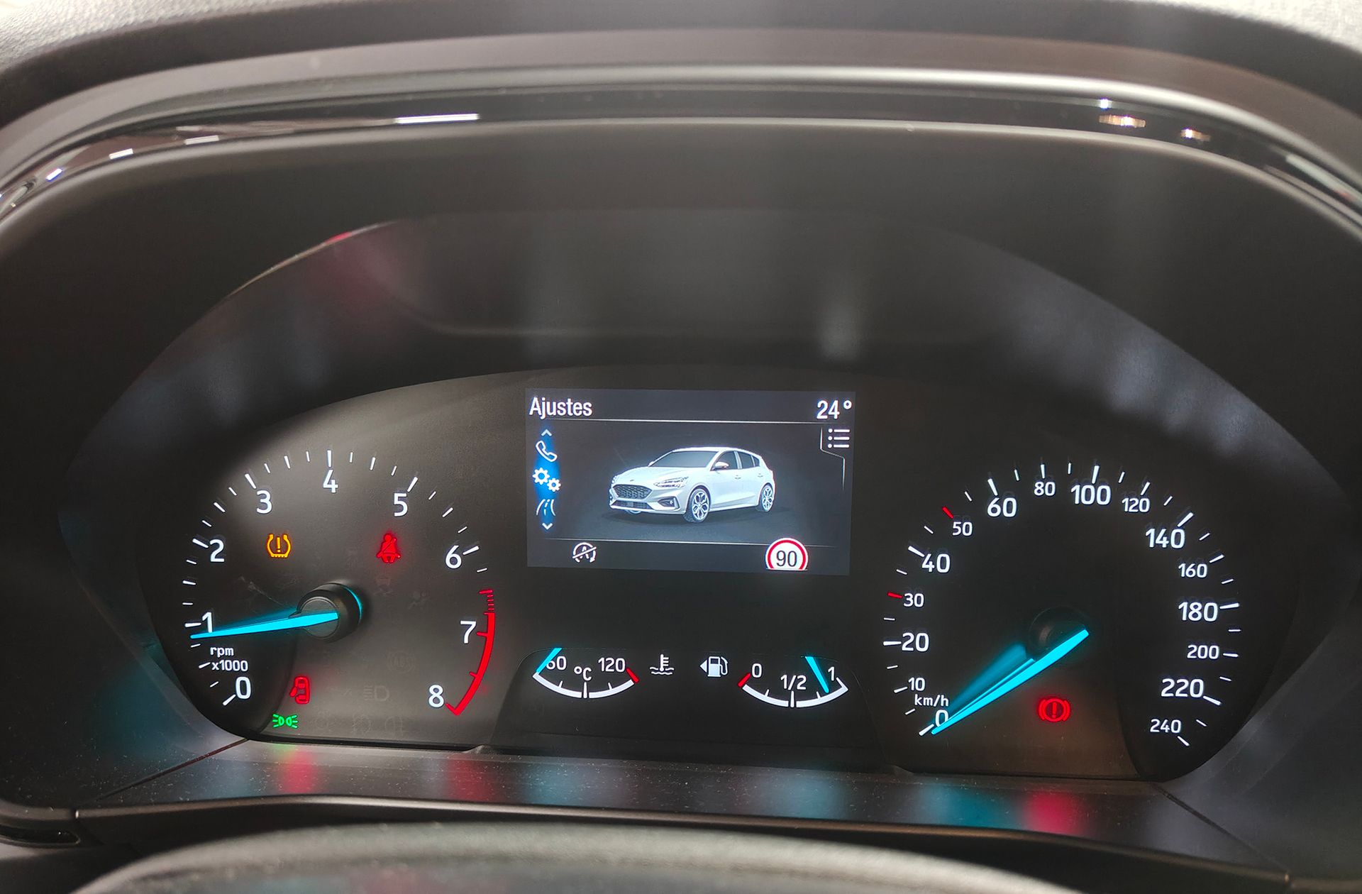 Ford Focus 1.0 EcoBoost MHEV ST-Line - foto 22