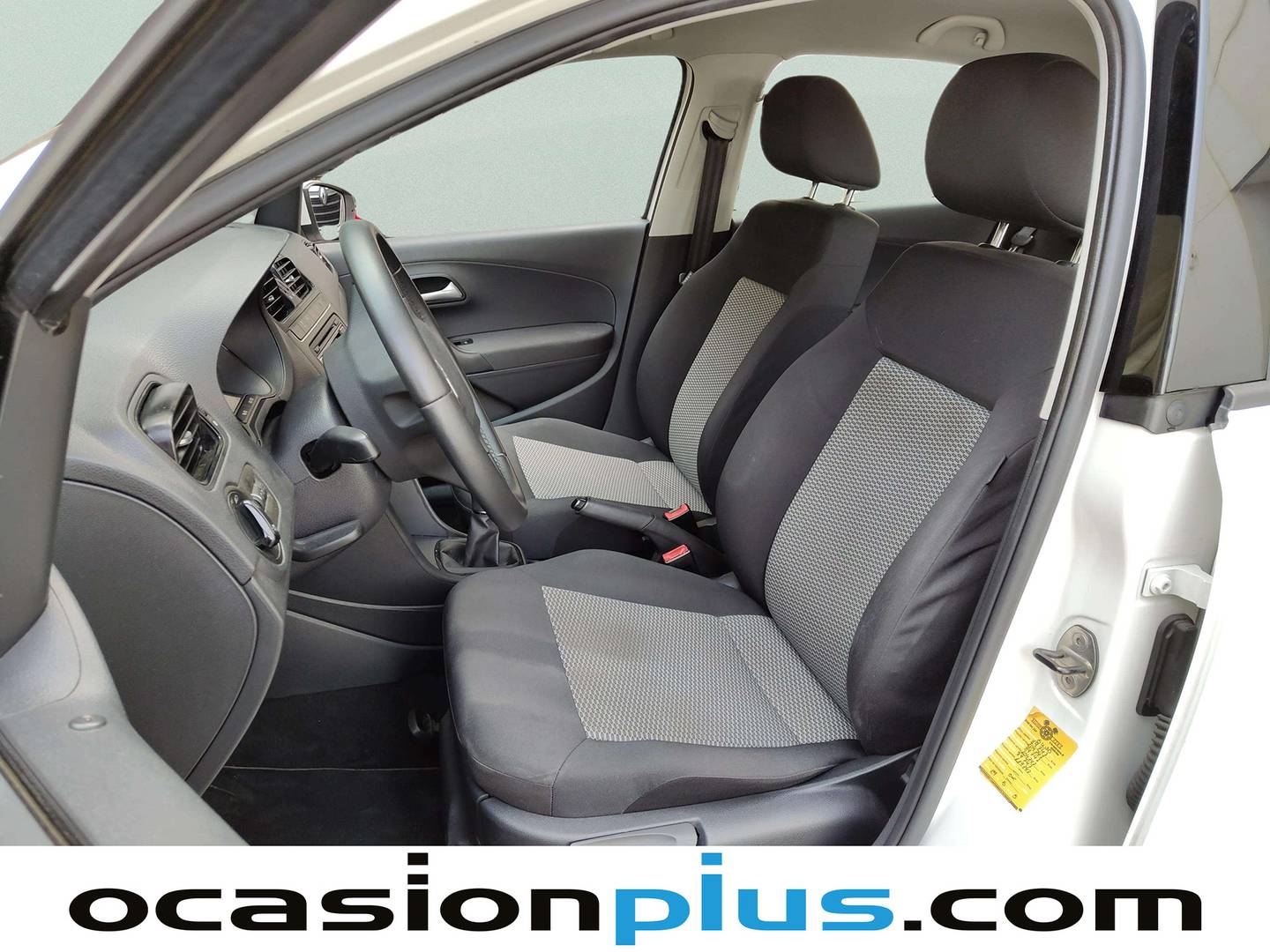 Foto asientos delanteros Volkswagen Polo Volkswagen Polo Advance 1.2 TSI (90 CV)