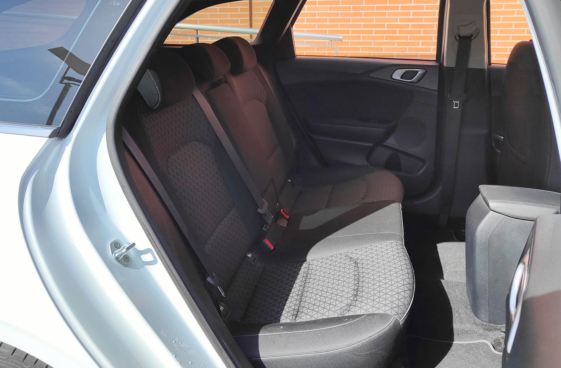 Kia Ceed 1.4 T-GDi Eco-Dynamics Drive - foto 18