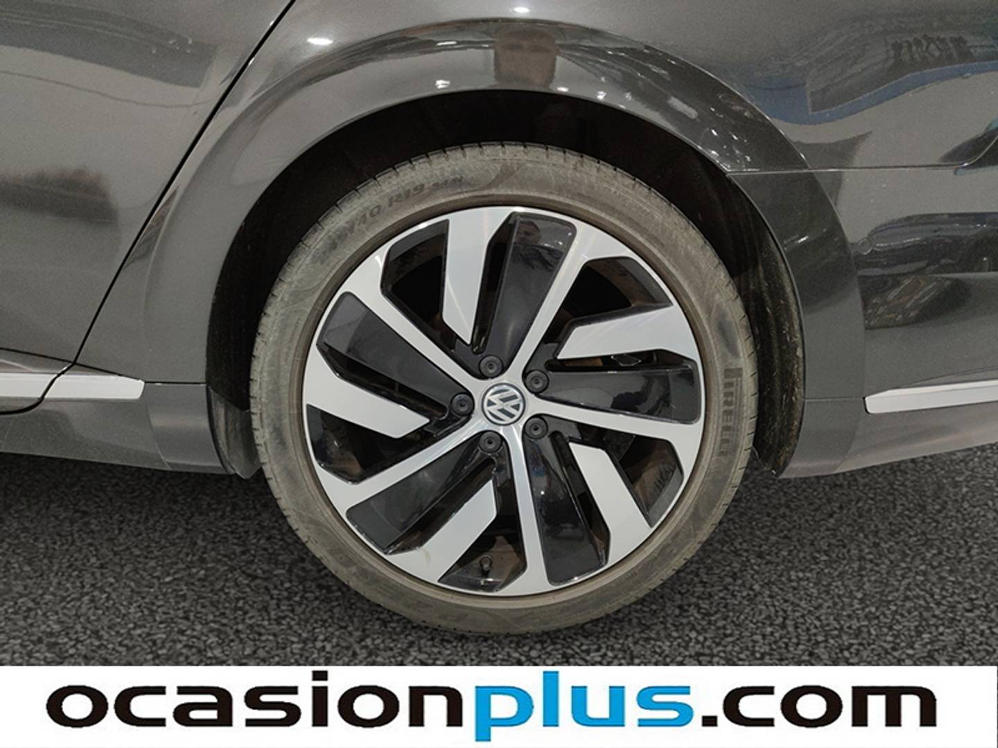 Foto Volkswagen Arteon Volkswagen Arteon R-Line 2.0 TSI (190 CV) DSG