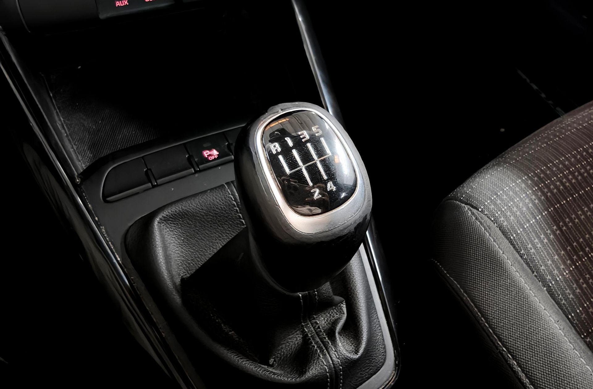 Kia Stonic 1.0 T-GDi Drive - foto 5