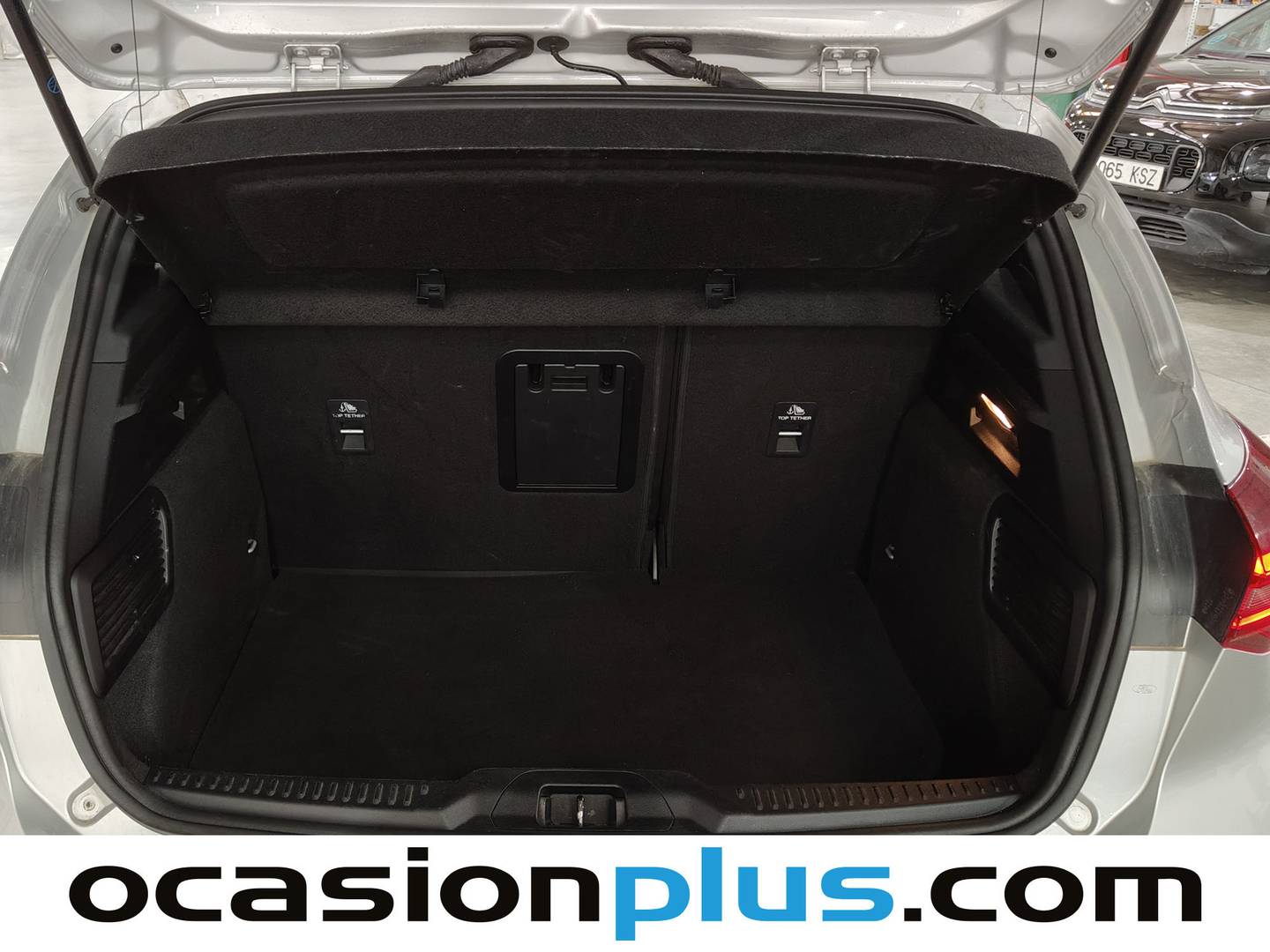 Fotos maletero Ford Focus Ford Focus 1.0 Ecoboost MHEV ST-Line Auto (155 CV)