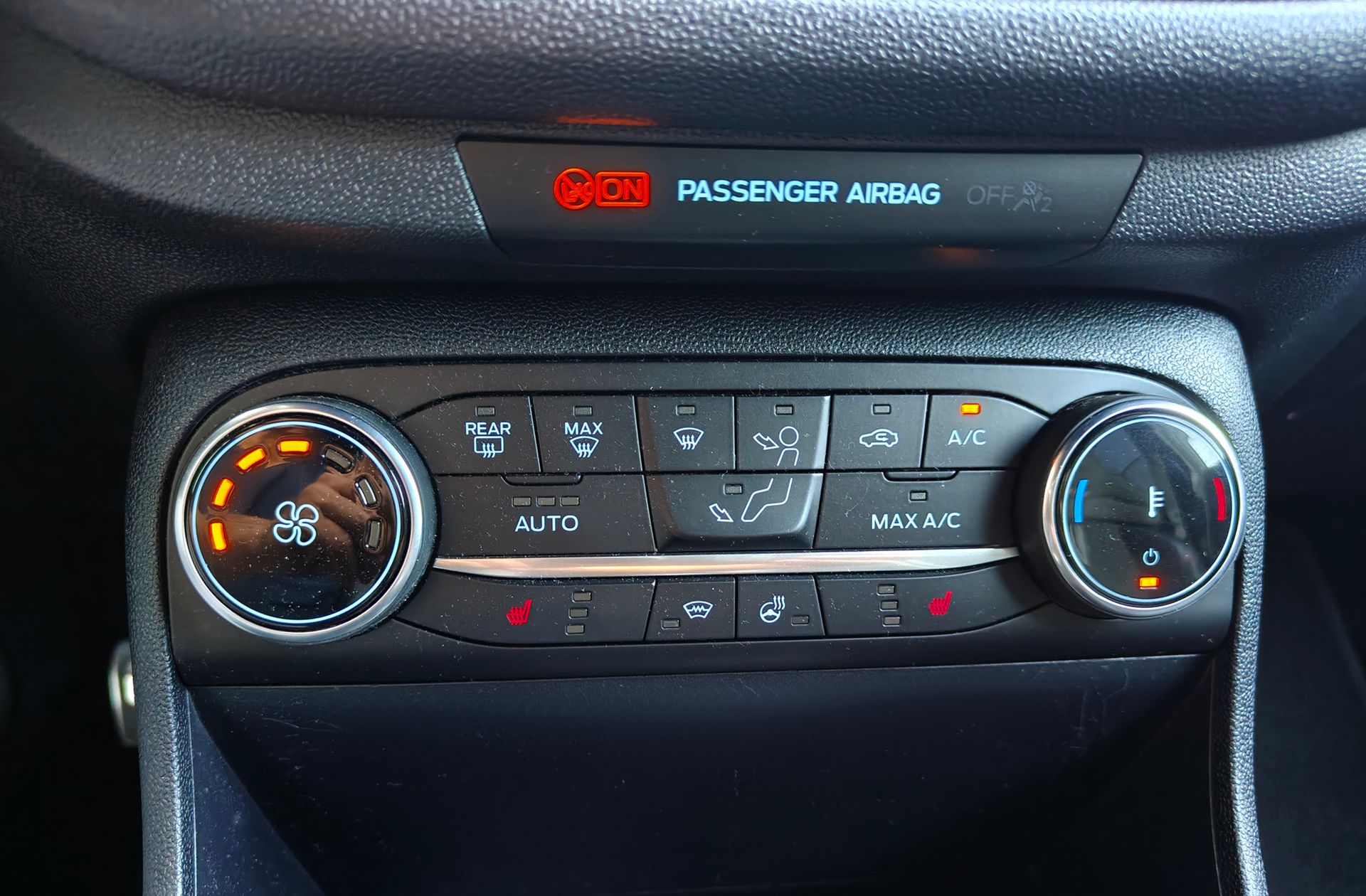 Ford Fiesta 1.5 EcoBoost ST - foto 35