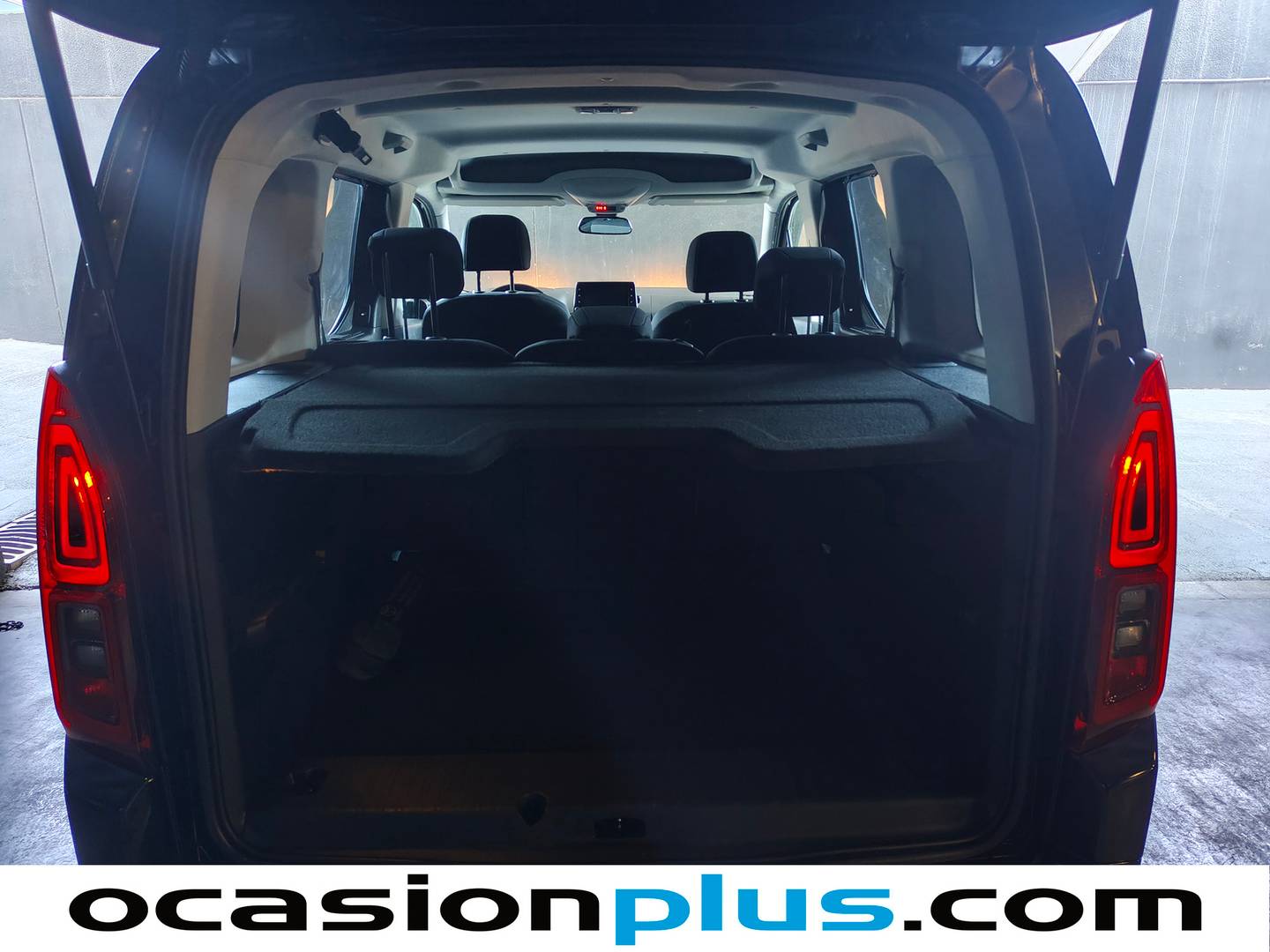 Fotos maletero Toyota Proace City Verso Toyota Proace City Verso 1.2 Family Active L1 5 Plazas (110 CV)
