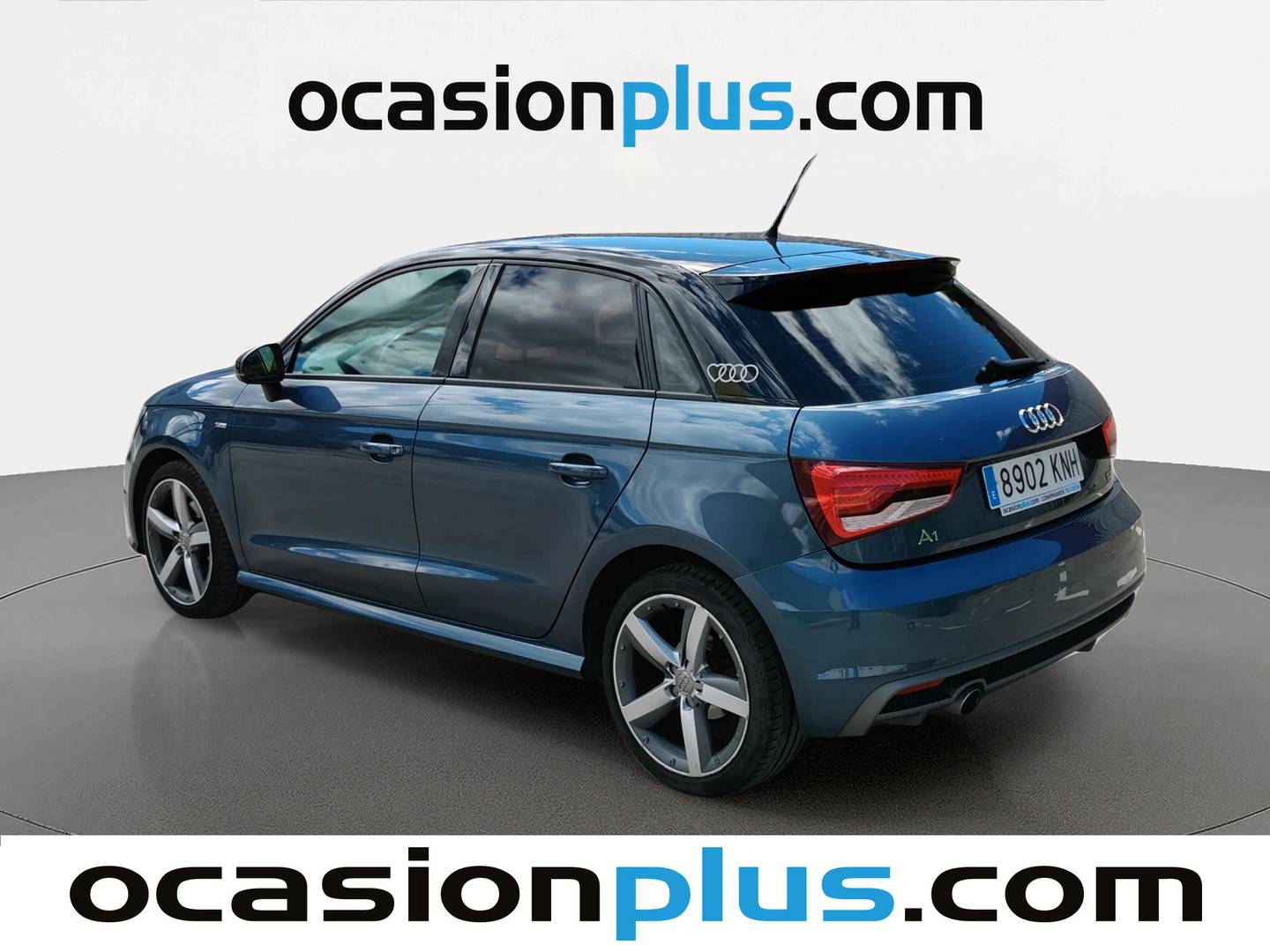 Foto trasera Audi A1 Audi A1 Sportback Adrenalin 1.6 TDI (116 CV) izquierda