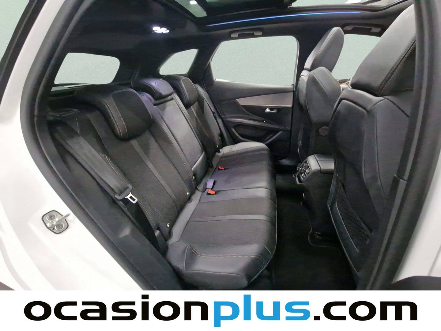 Foto Peugeot 3008 Peugeot 3008 PureTech 130 S&S GT EAT8 (130 CV)