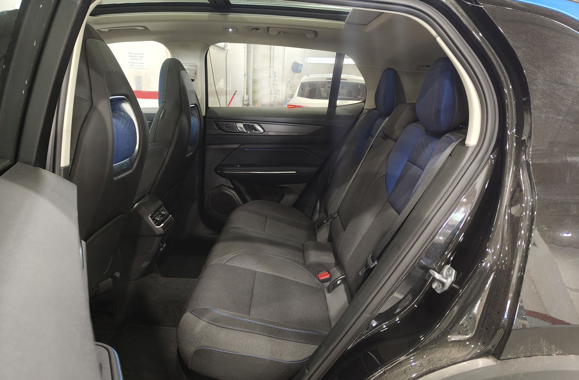 Lynk & Co 01 1.5 PHEV - foto 14
