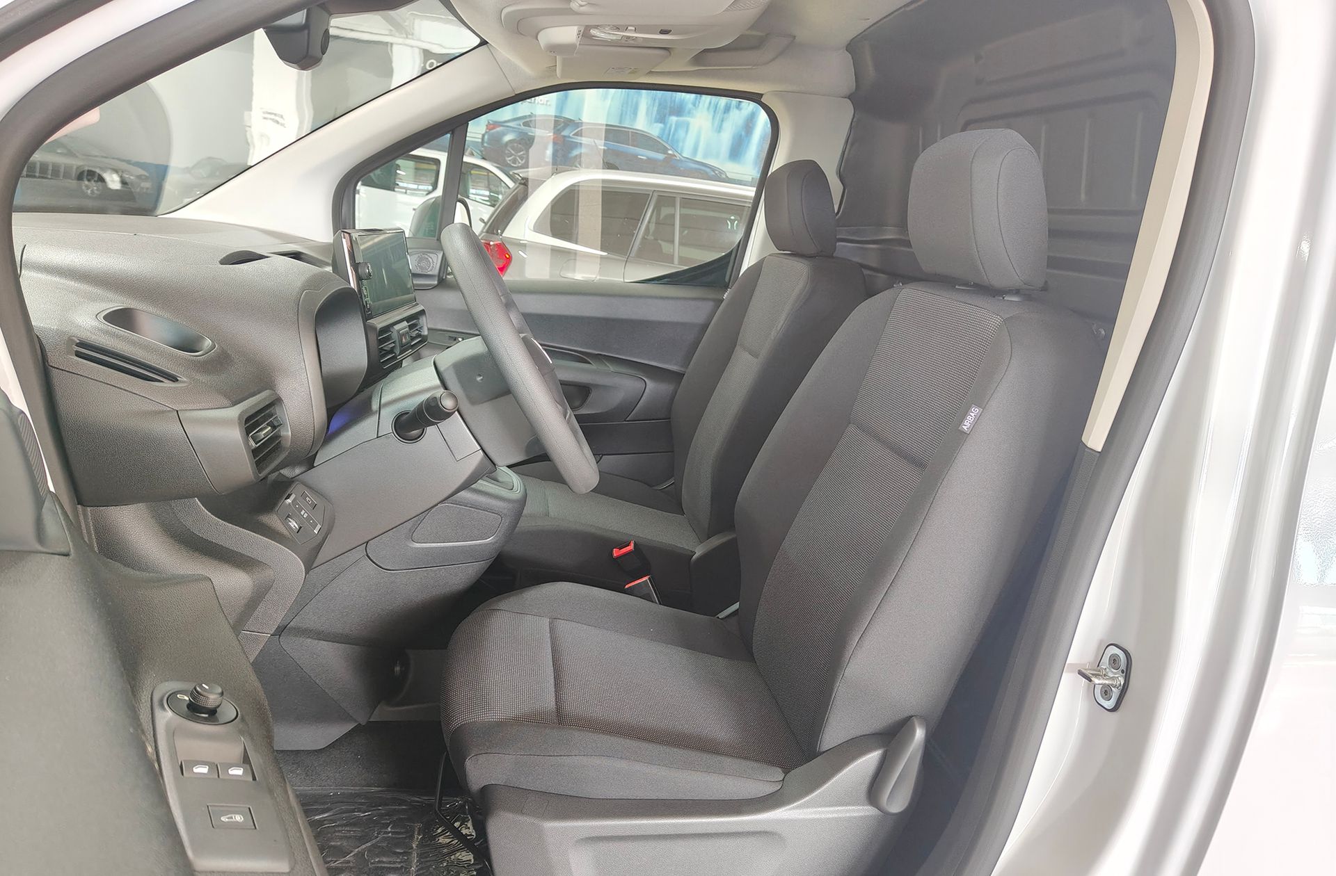 Fiat Doblò Furgón BlueHDi 100 M - foto 10