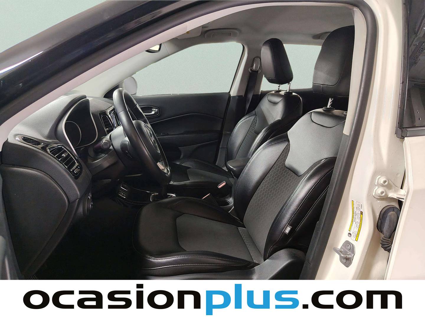 Foto asientos delanteros Jeep Compass Jeep Compass 1.4 Multiair Night Eagle 4x2 (140 CV)