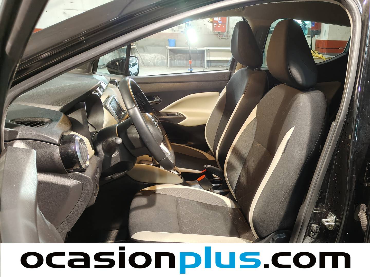 Foto asientos delanteros Nissan Micra Nissan Micra IG-T N-Connecta CVT (100 CV)