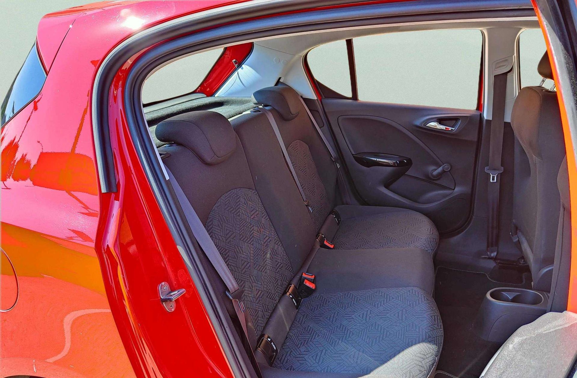 Opel Corsa 1.4 Selective - foto 14