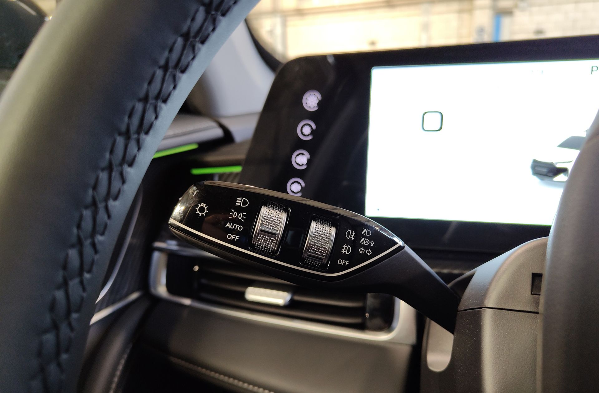 Ebro s700 1.5 T-GDi PHEV Luxury E-CVT - foto 29