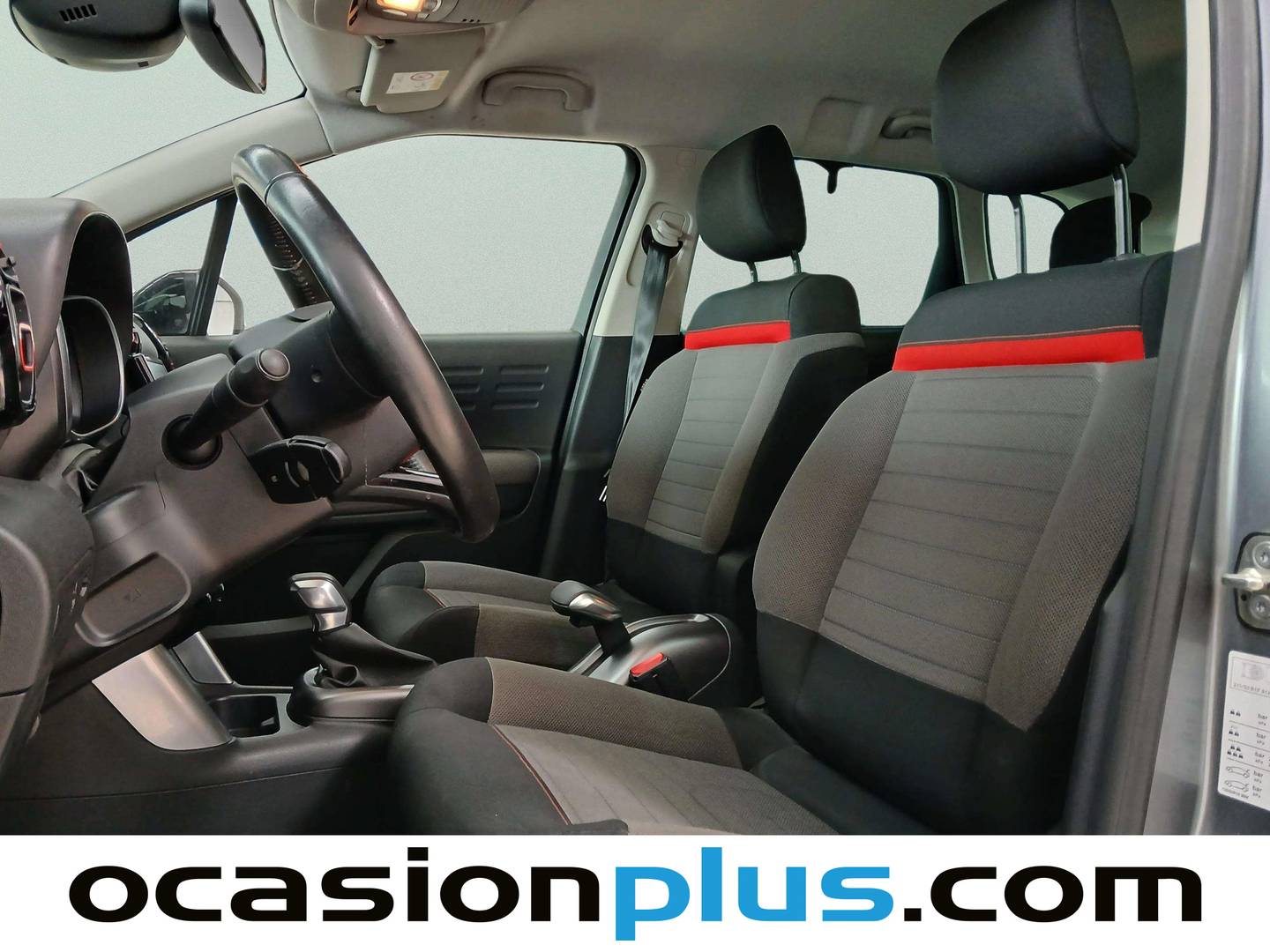 Foto asientos delanteros Citroën C3 Aircross Citroën C3 Aircross PureTech 110 S&S Shine EAT6 (110 CV)