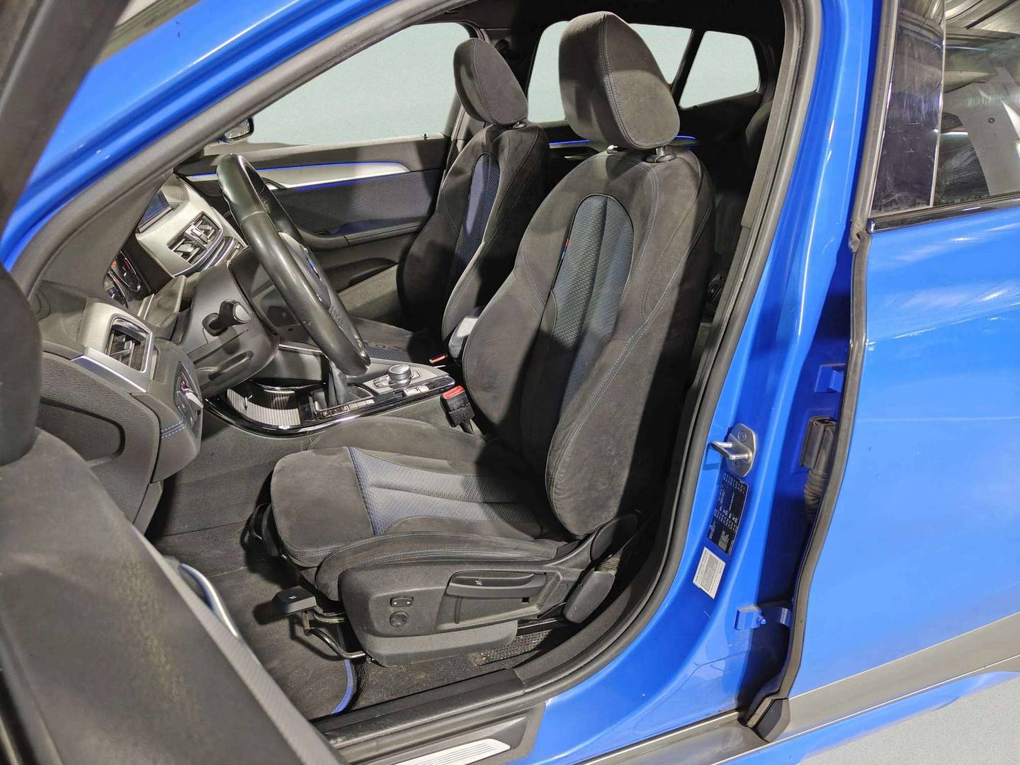 Foto asientos delanteros BMW X2 BMW X2 sDrive18d (150 CV) Pack M