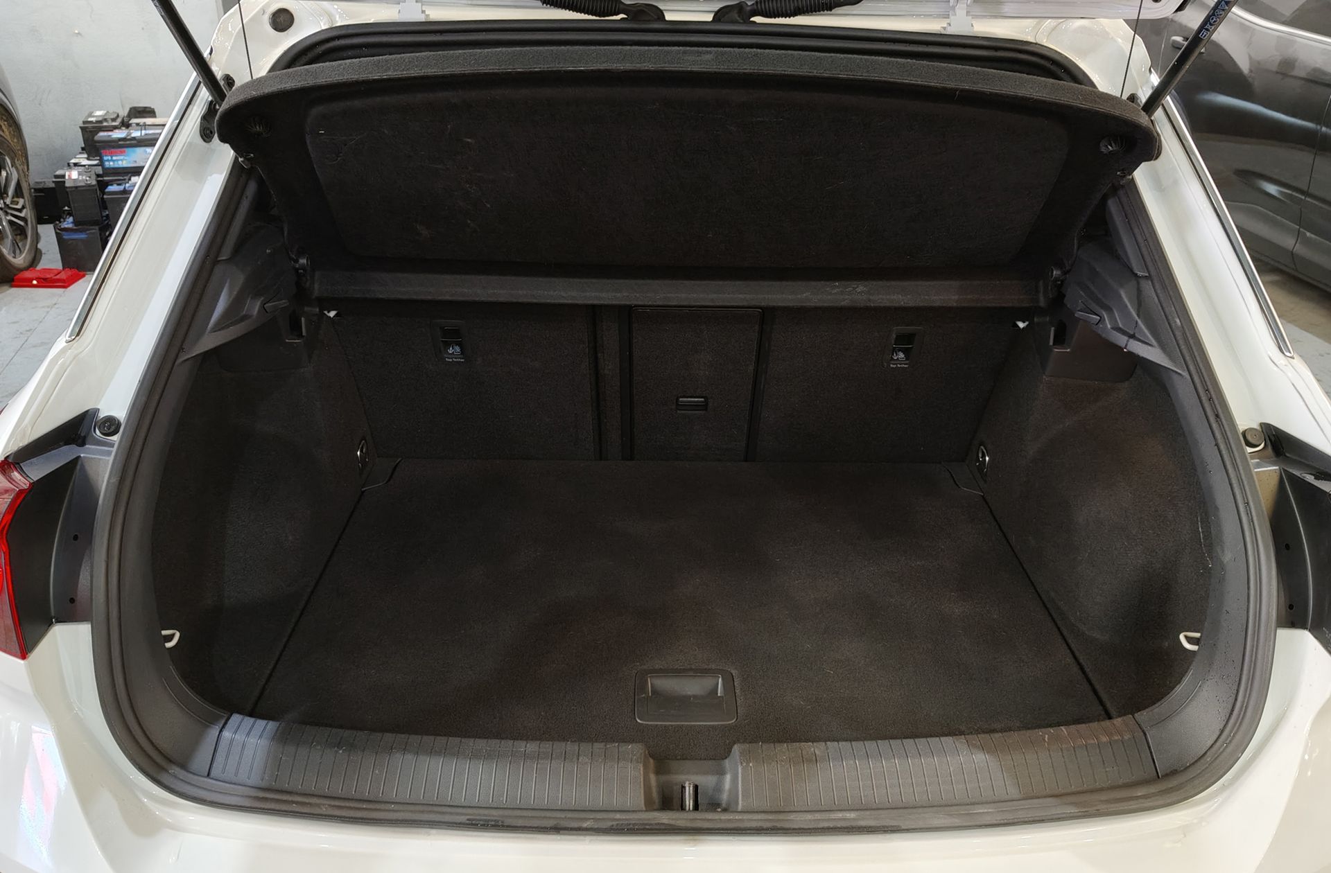 Volkswagen T-Roc R-Line 2.0 TDI DSG - foto 19