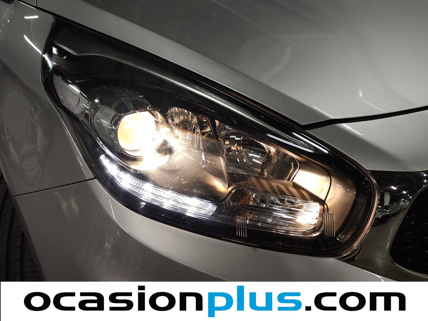 Acabados KIA Carens KIA Carens 1.6 GDi Drive (135 CV)