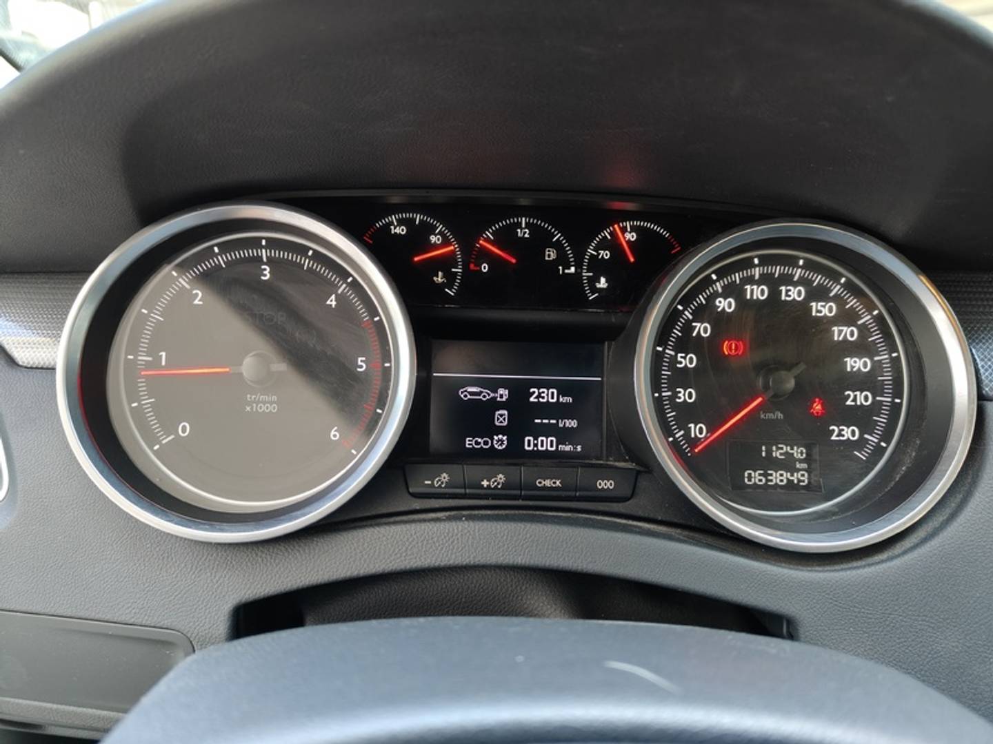 Foto Peugeot 508 Peugeot 508 SW Peugeot 508 SW 1.6 BlueHDI Active 88 kW (120 CV)