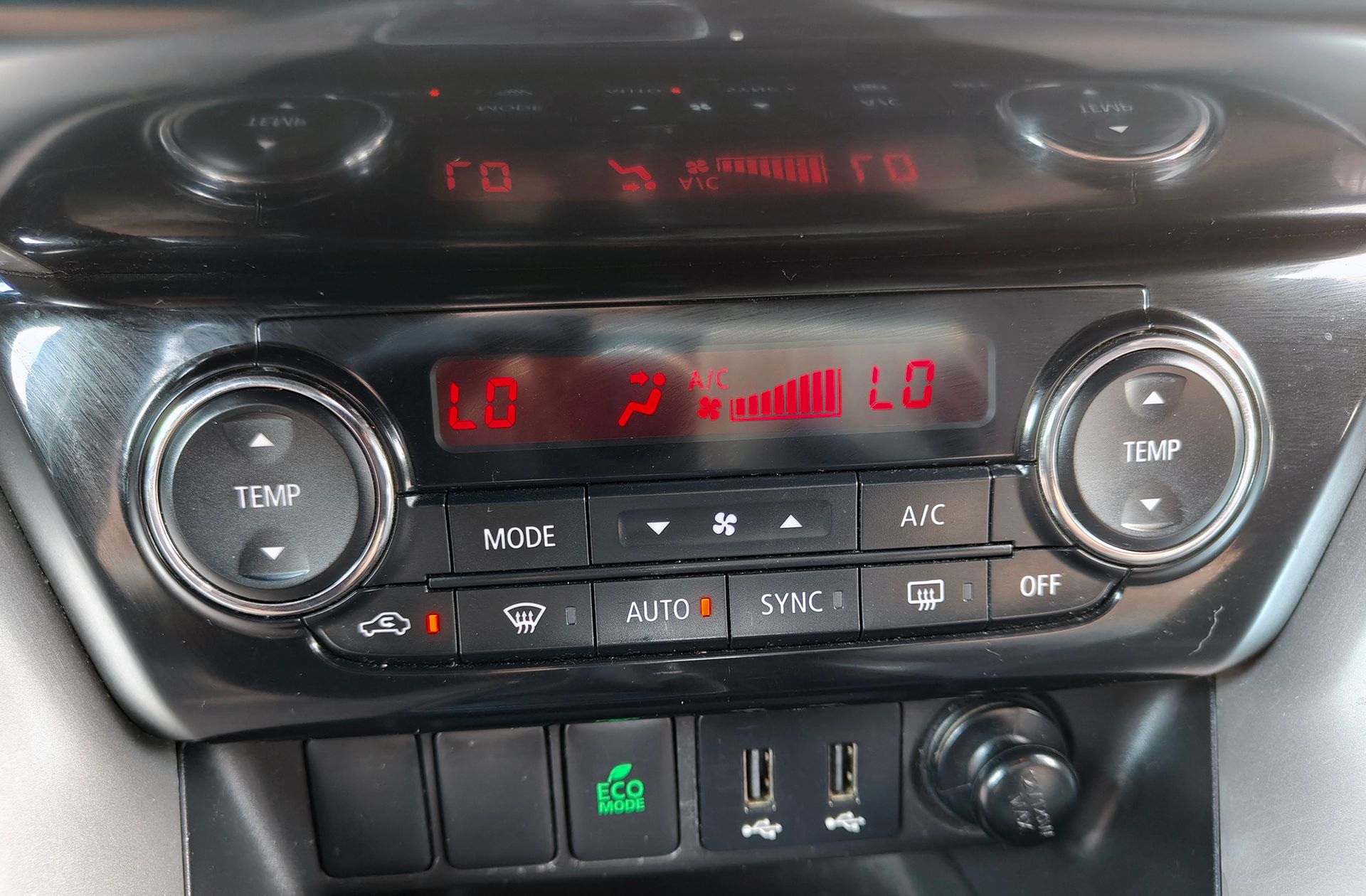 Mitsubishi Eclipse Cross 150T Motion Black Edition - foto 29
