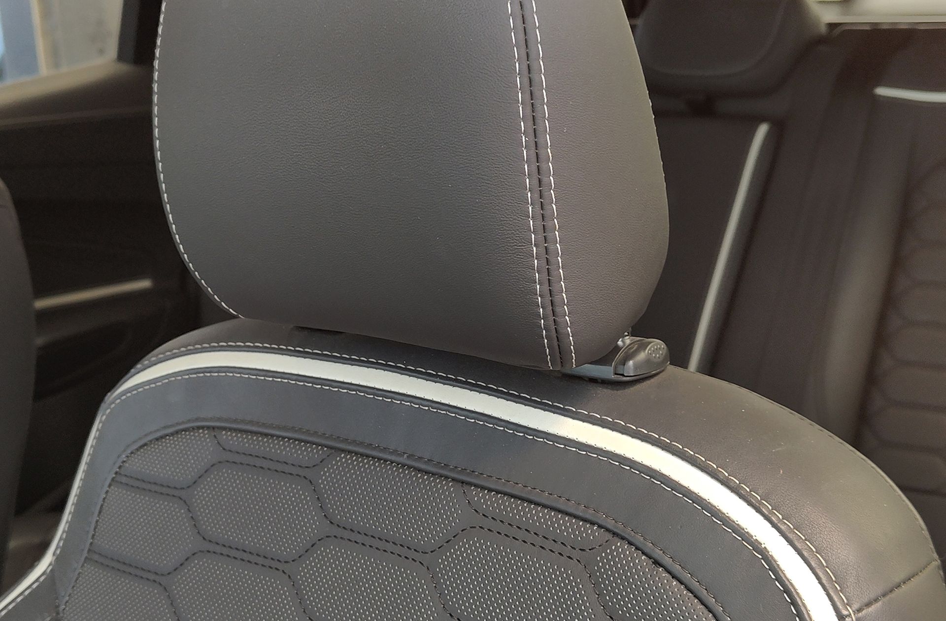 Ford Kuga 1.5 EcoBoost Vignale 4x2 - foto 13