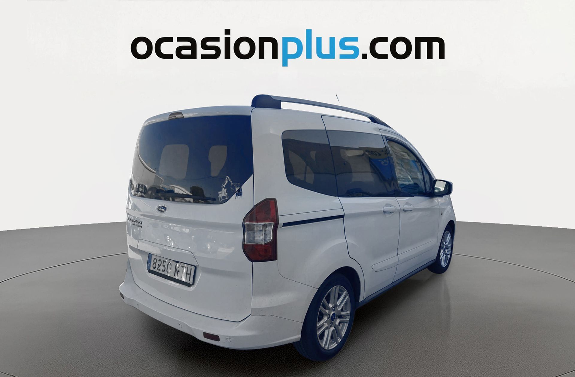 Ford Tourneo Courier 1.0 EcoBoost Titanium - foto 4
