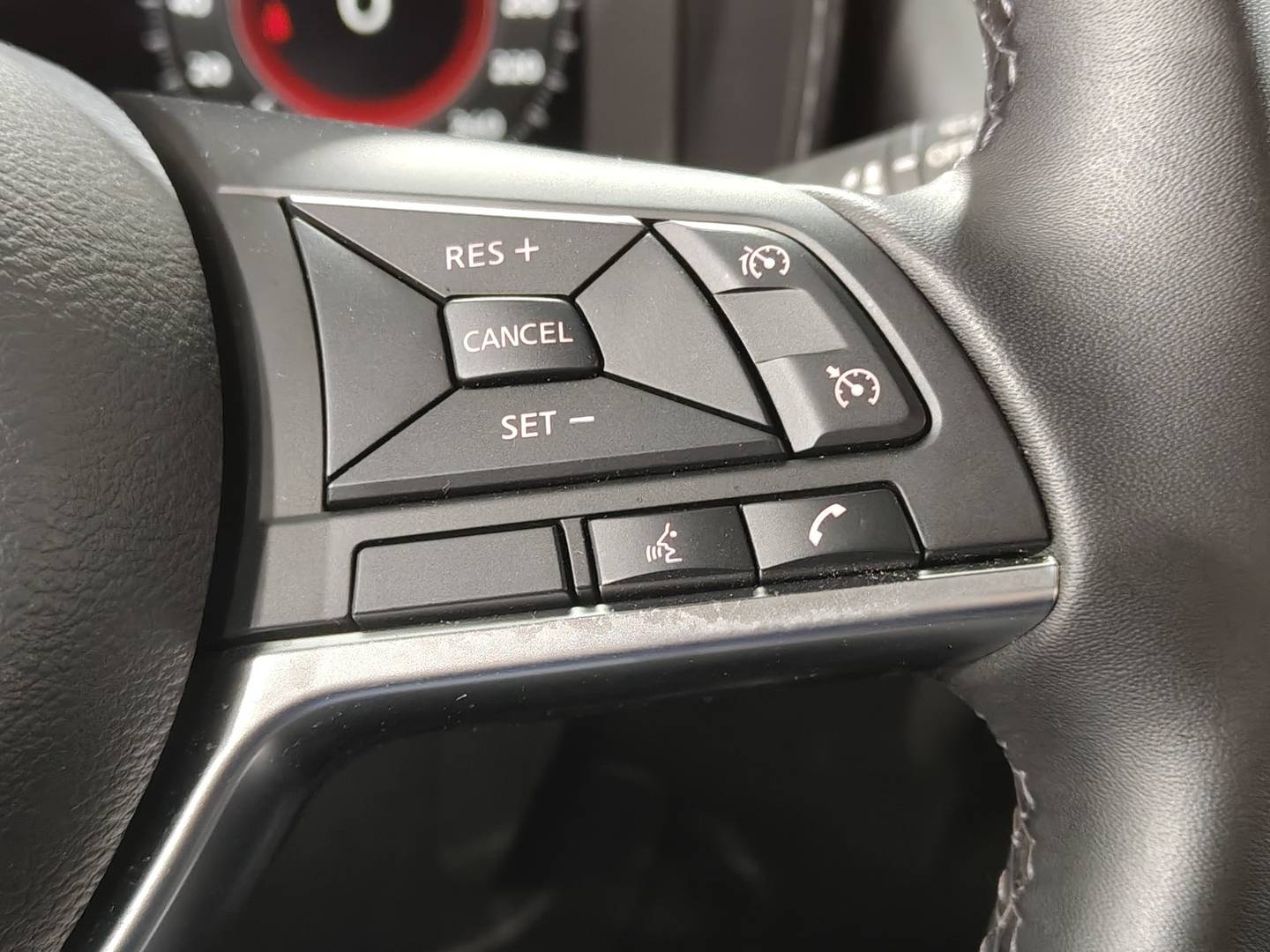 Foto Nissan JUKE Nissan Juke 1.6 Hybrid N-Connecta Auto (143 CV)