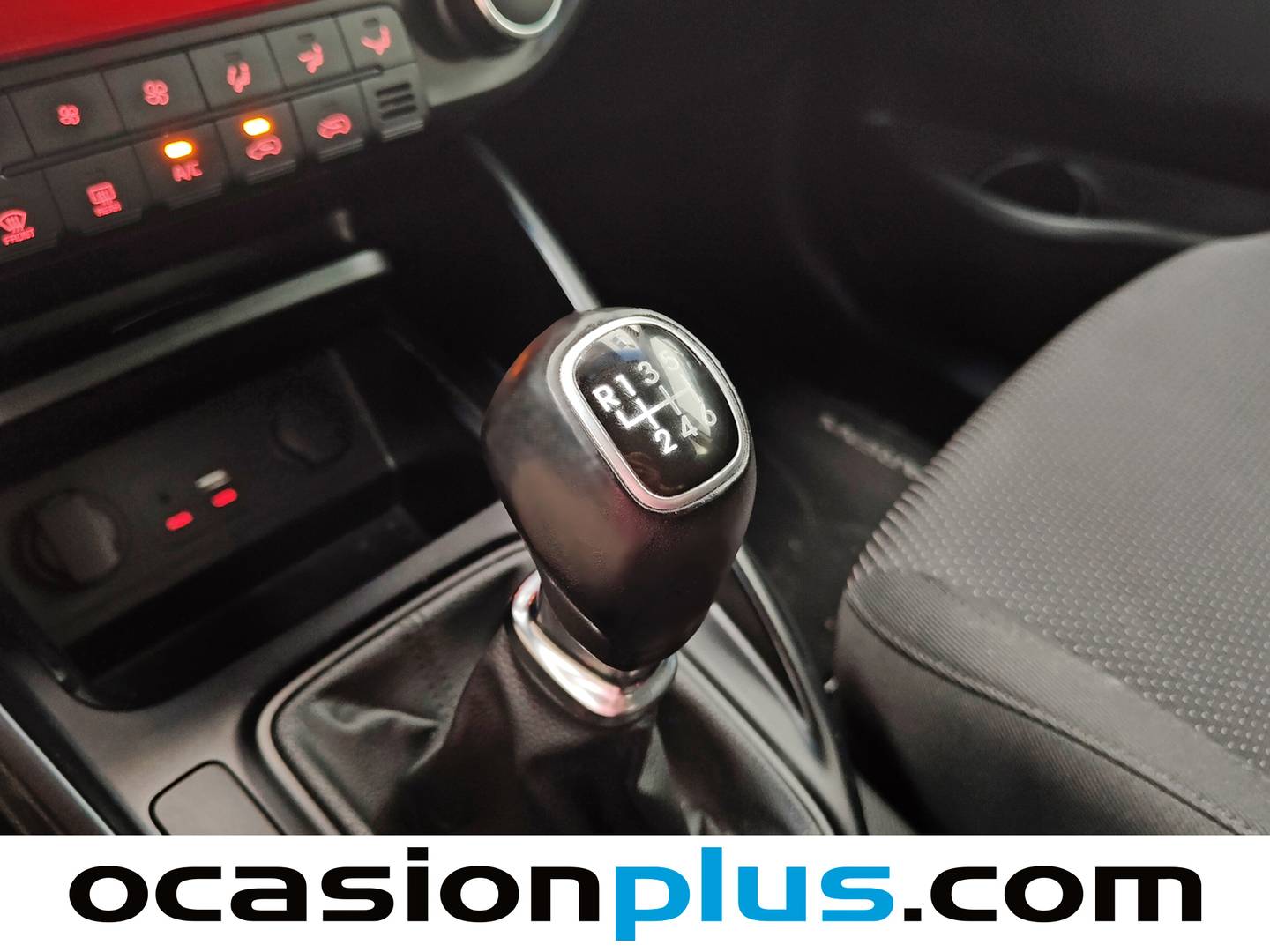 KIA Carens KIA Carens 1.6 GDi UEFA Euro 2016 Eco-Dynamics (135 CV) de segunda mano