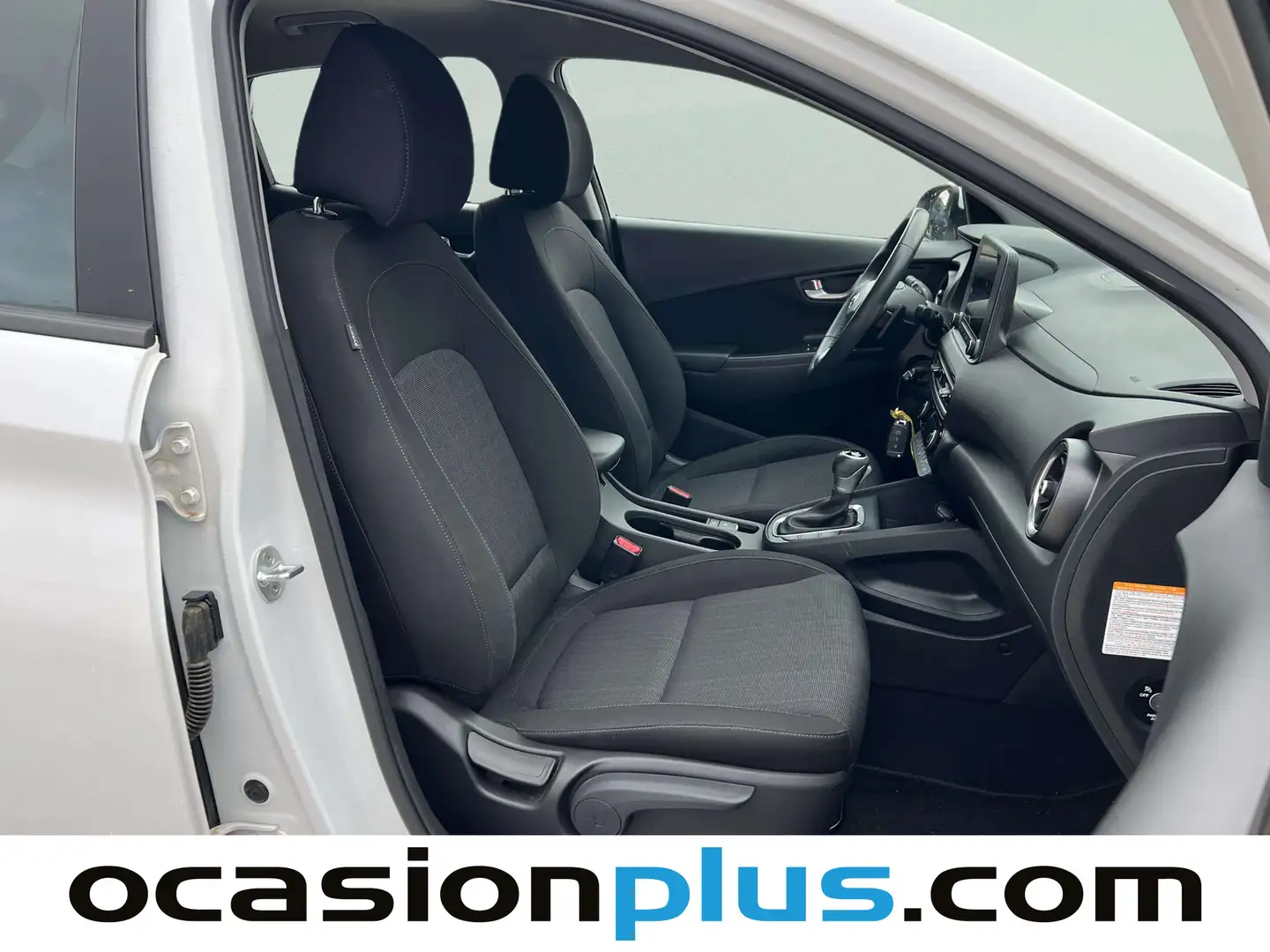 Foto Hyundai Kona Hyundai Kona 1.6 GDI HEV Maxx DCT (141 CV)