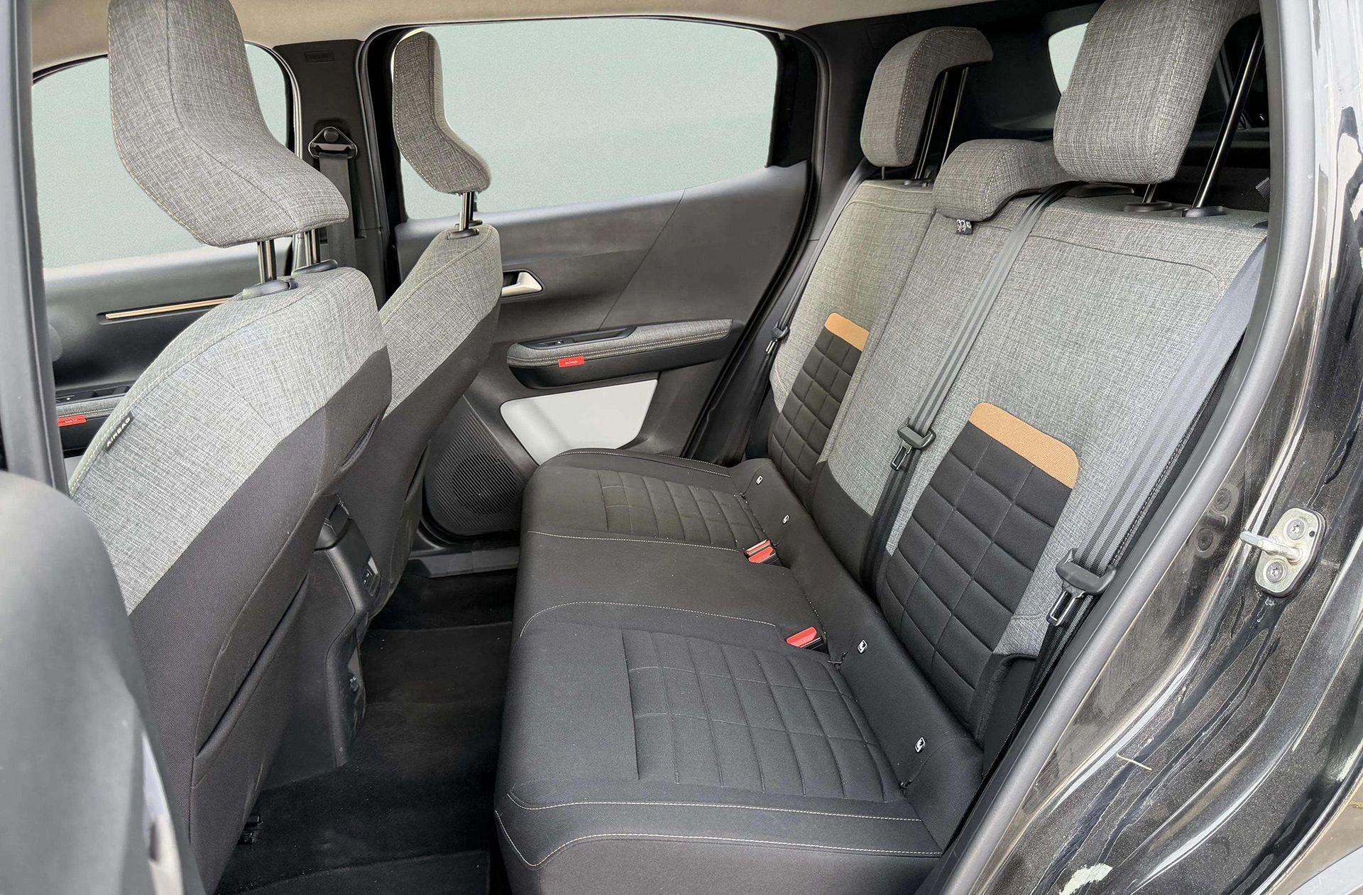 Citroën C3 Aircross Hybrid 145 Plus e-DCS6 - foto 11
