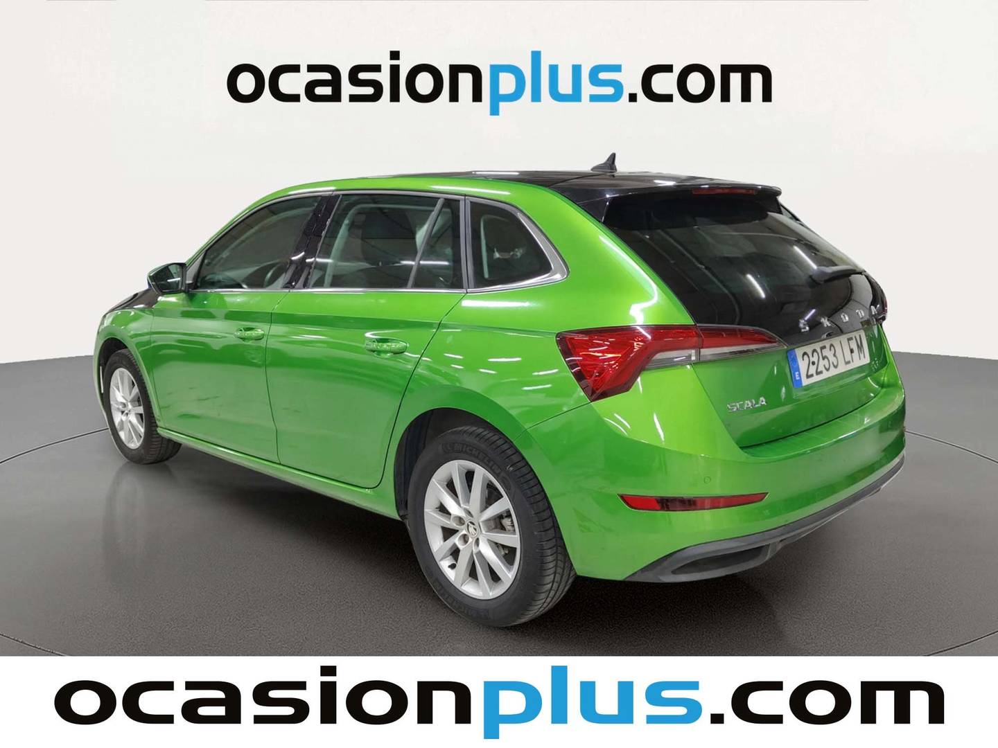 Foto trasera Skoda Scala Skoda Scala 1.0 TSI Ambition (95 CV) derecha