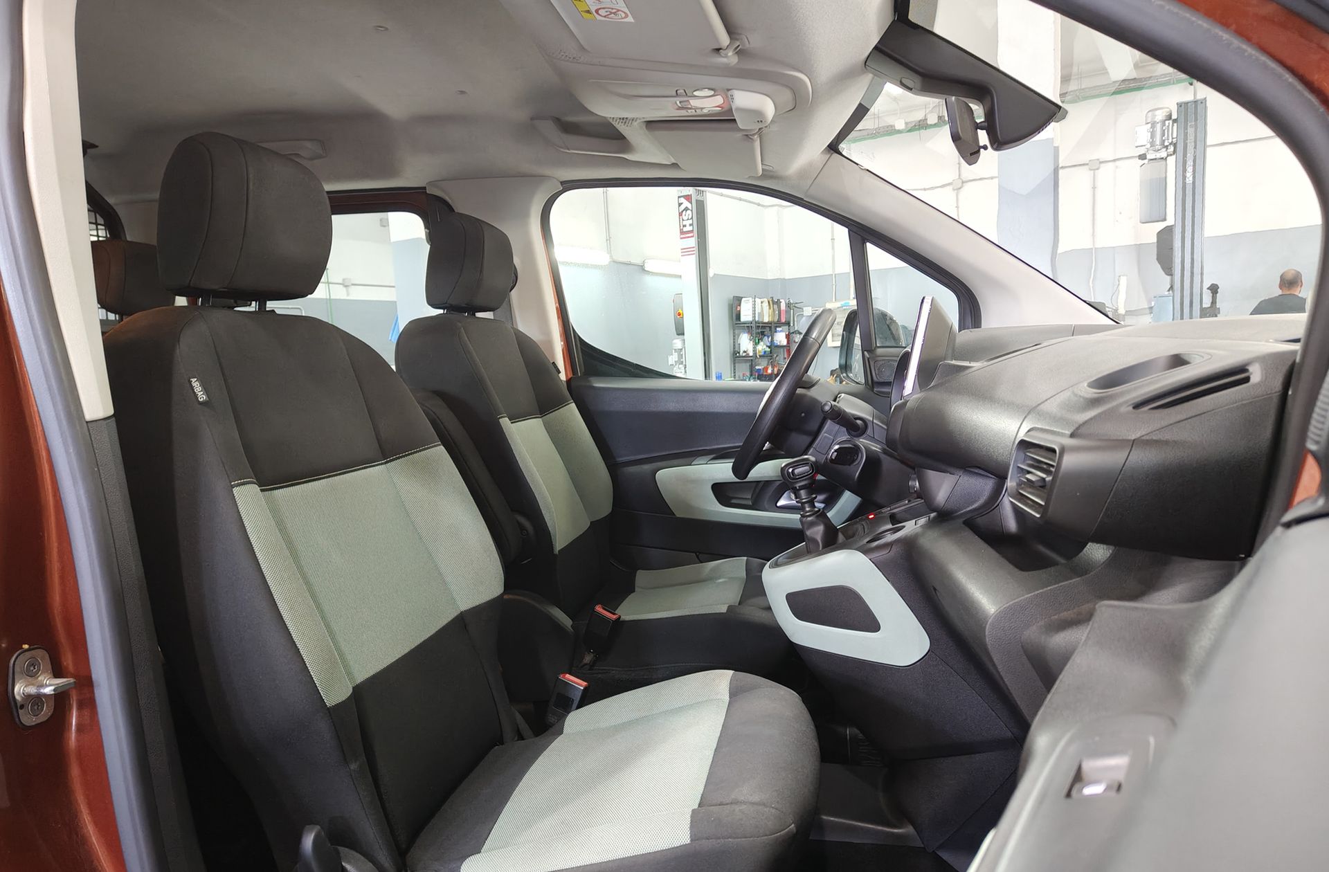 Citroën Berlingo BlueHDi 100 Talla M Feel Business - foto 17