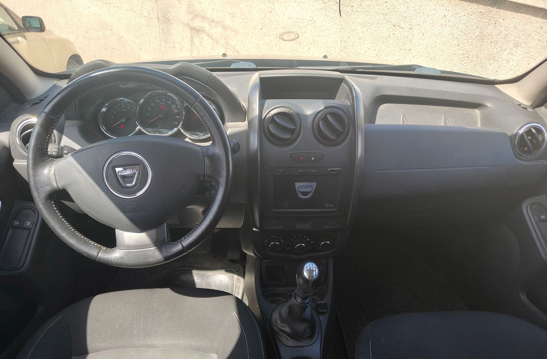 Dacia Duster Laureate TCe 4x2 - foto 6