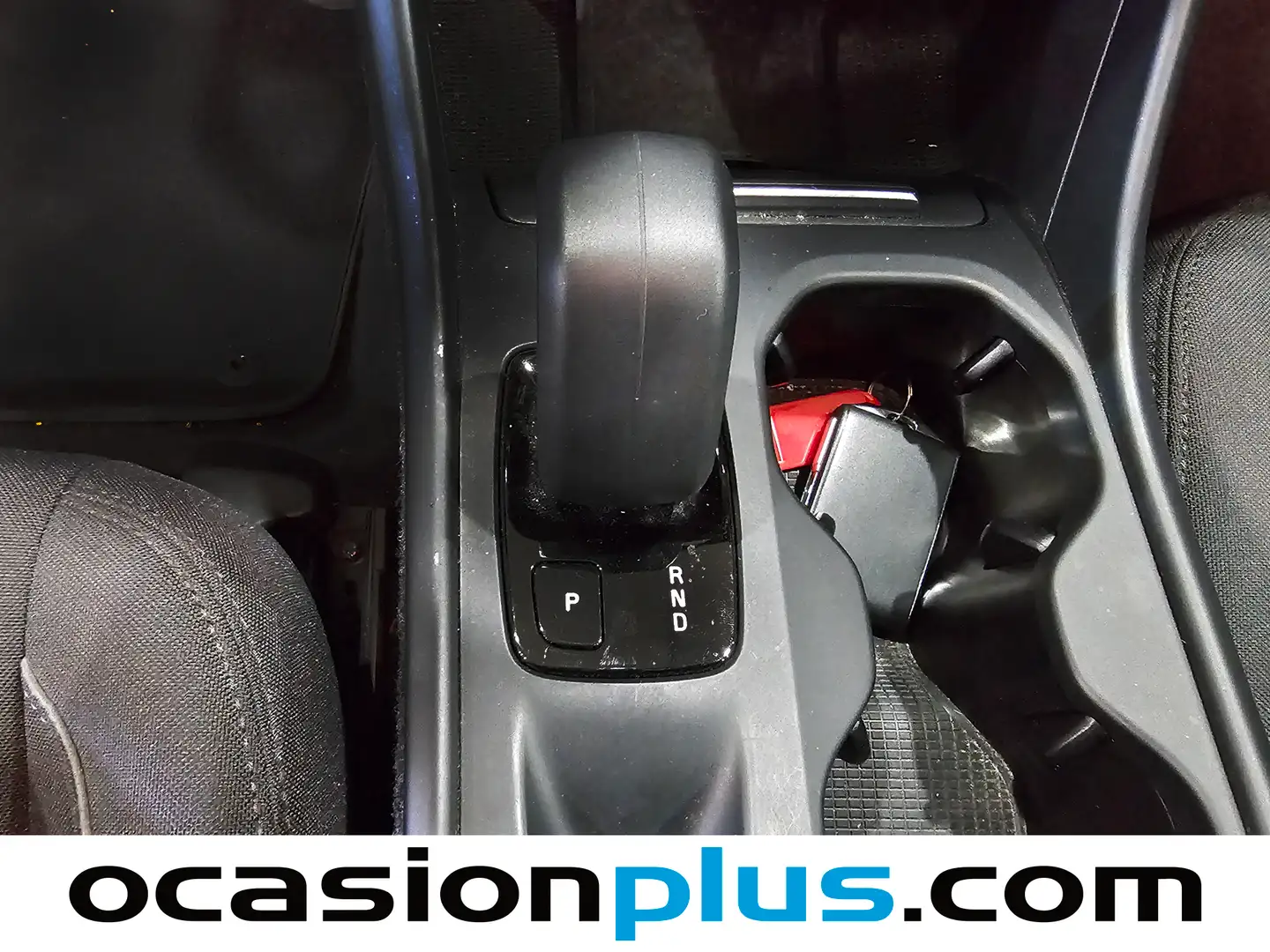 Foto Volvo XC40 Volvo XC40 B3 G Momentum Pro Auto (163 CV)