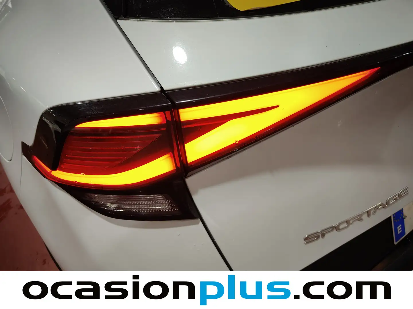 Foto KIA Sportage Kia Sportage 1.6 CRDi MHEV Business 4x2 (136 CV)