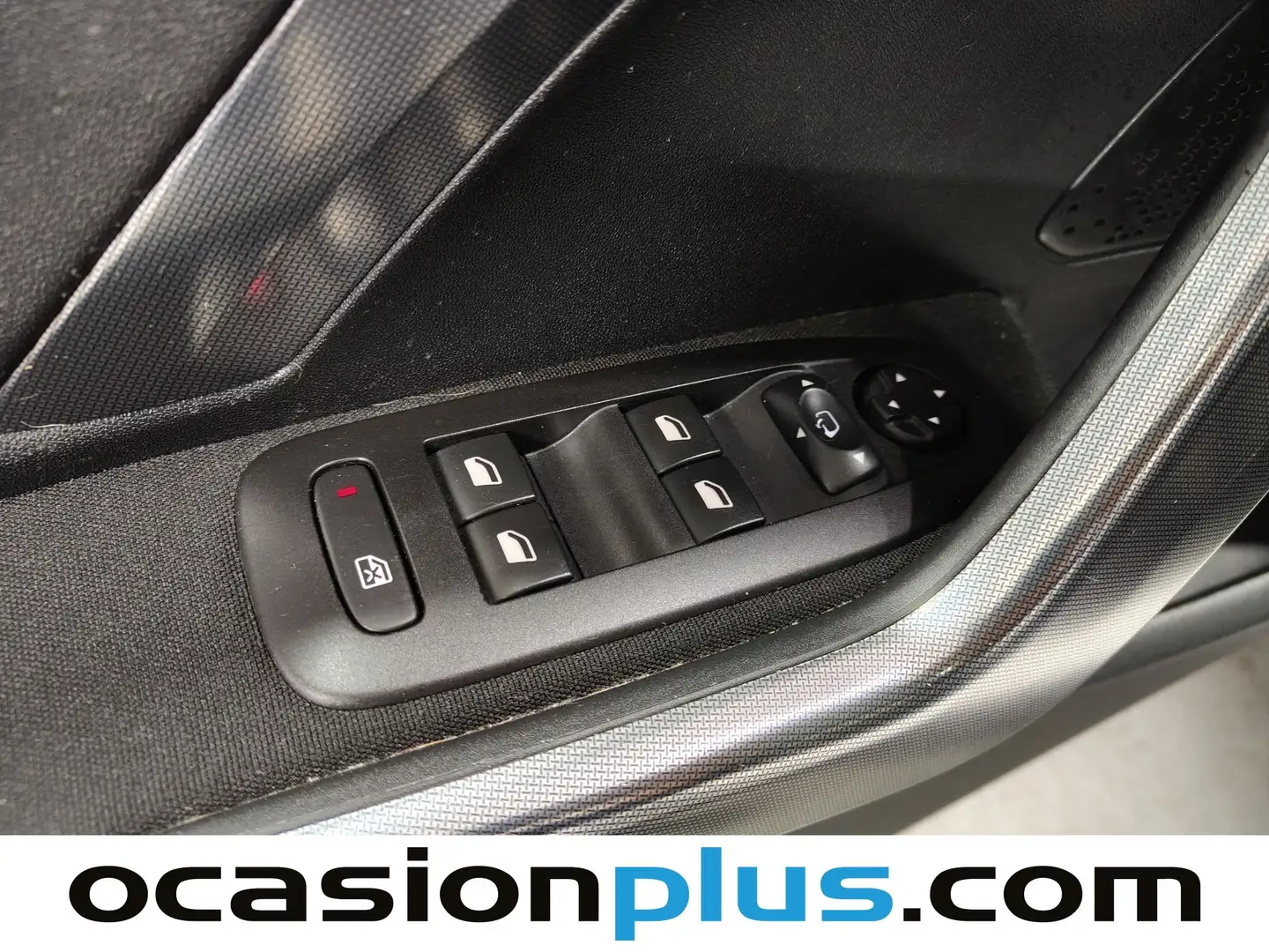 Foto Peugeot 2008 Peugeot 2008 BlueHDi 120 S&S Allure (120 CV)