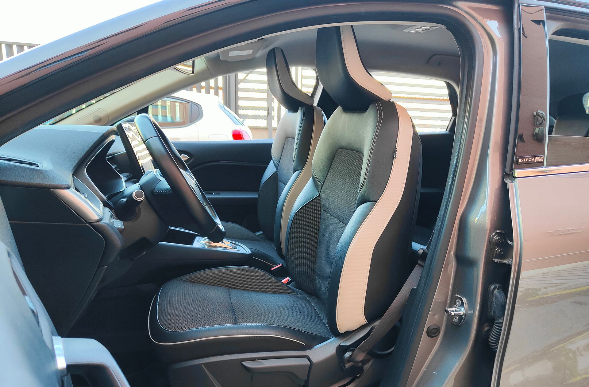 Renault Captur Zen E-Tech Híbrido enchufable - foto 16