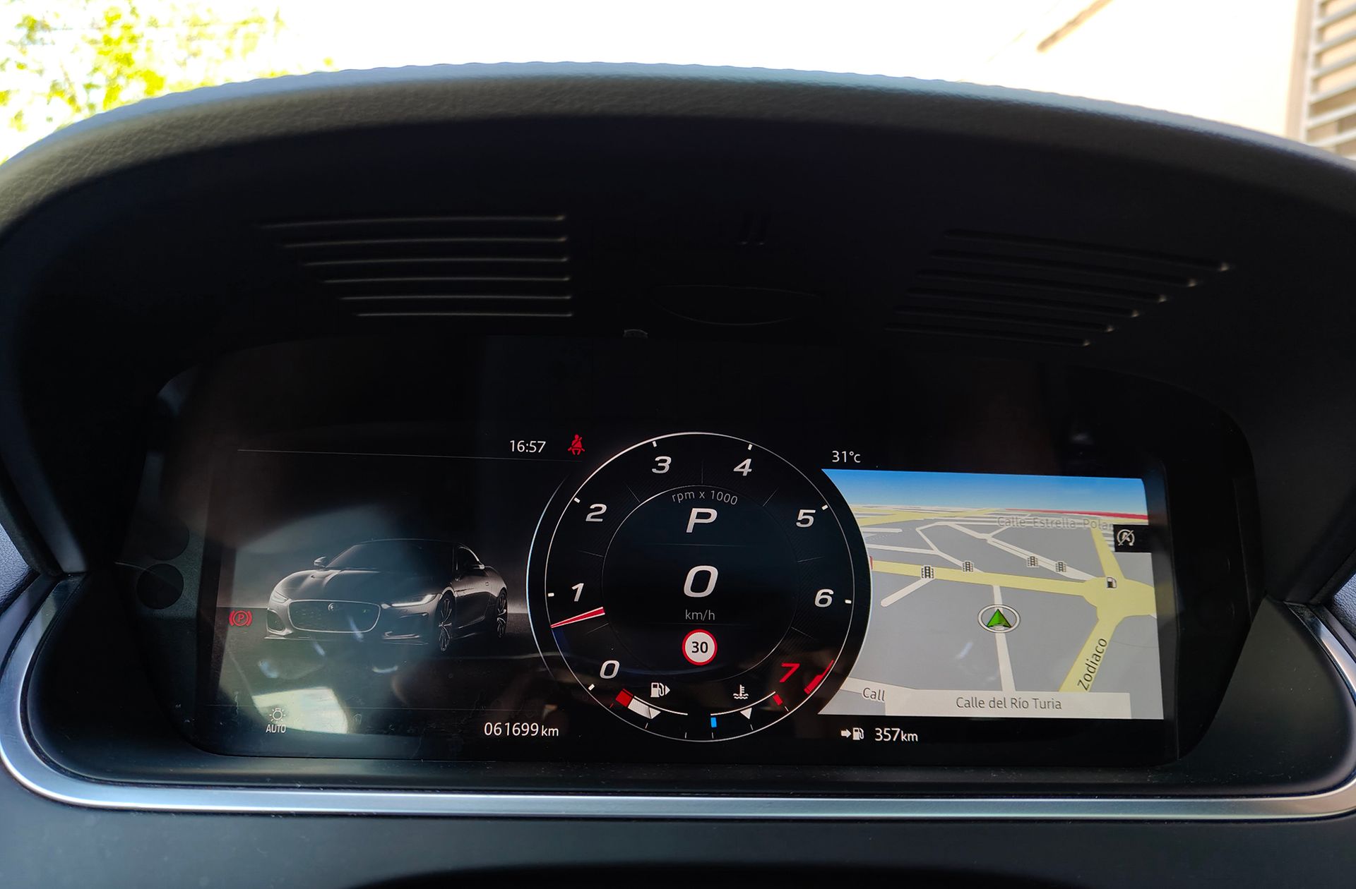 Jaguar F-Type Coupe 2.0 i4 R-Dynamic - foto 28