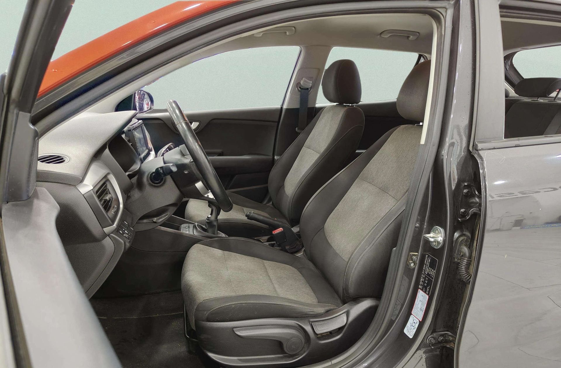 Kia Stonic 1.6 CRDi VGT Eco-D Concept - foto 9