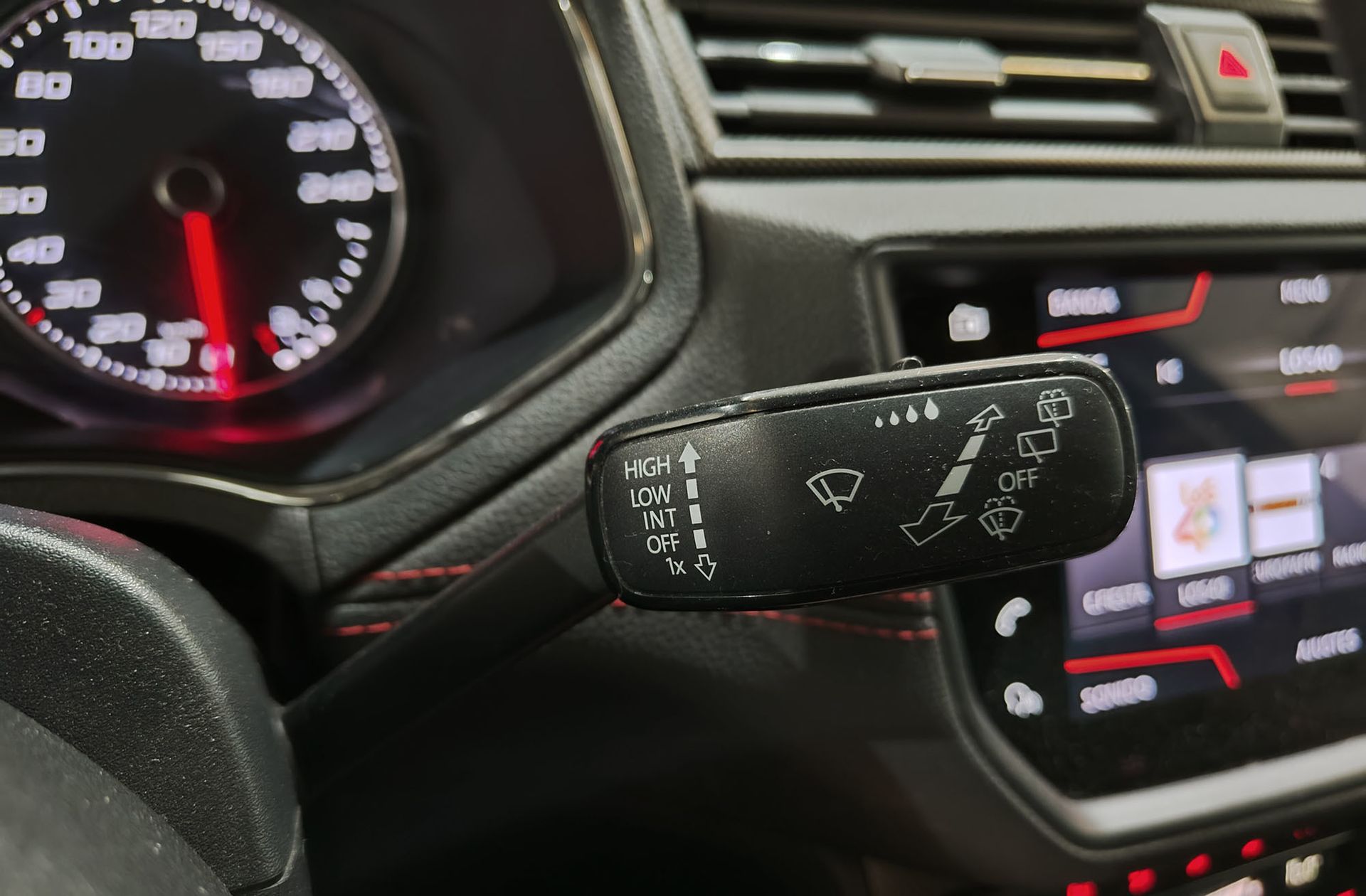 SEAT Ibiza 1.0 TSI FR - foto 27