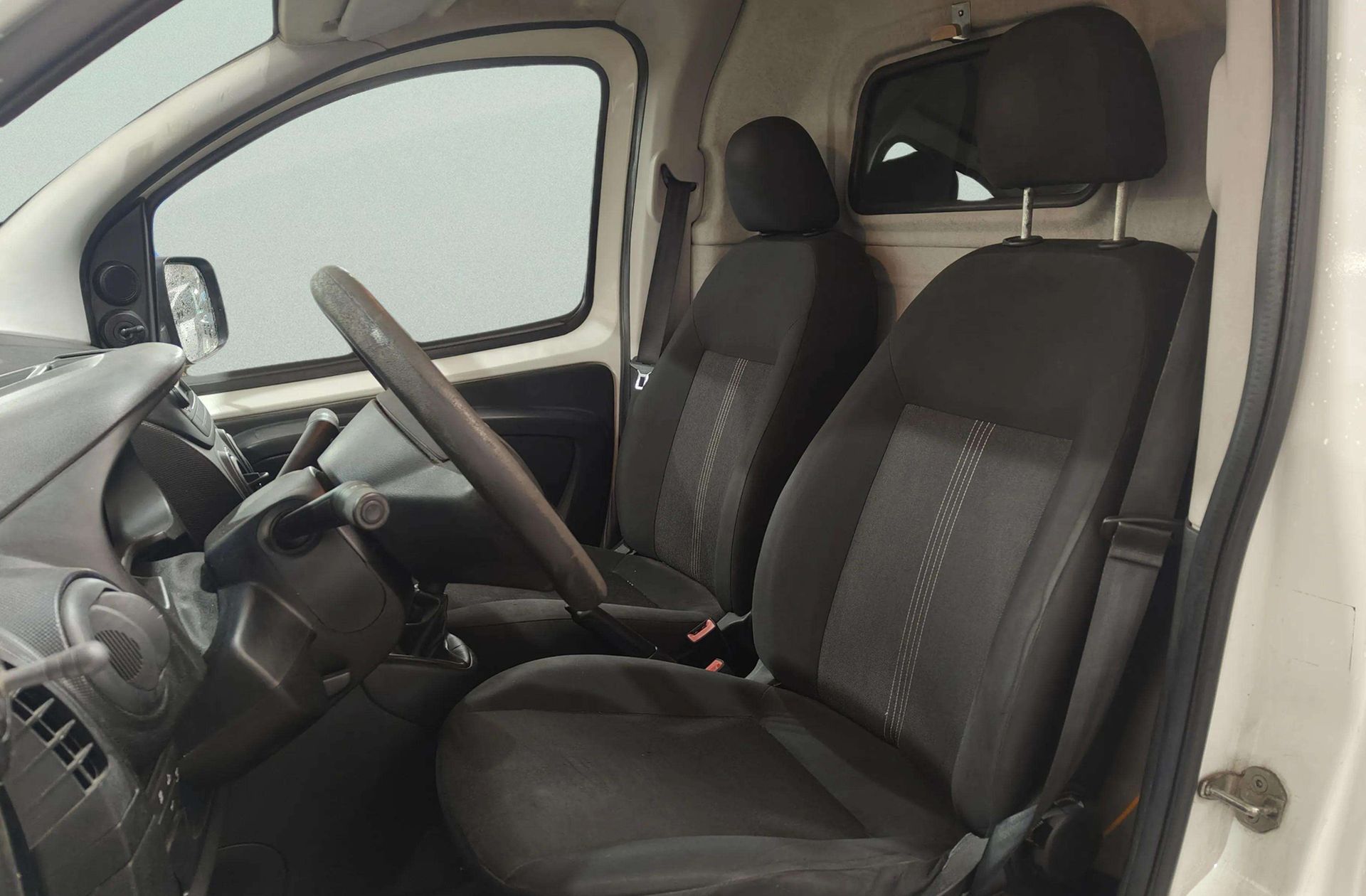 Fiat Fiorino Cargo Furgon 1.3 MultiJet Base - foto 8