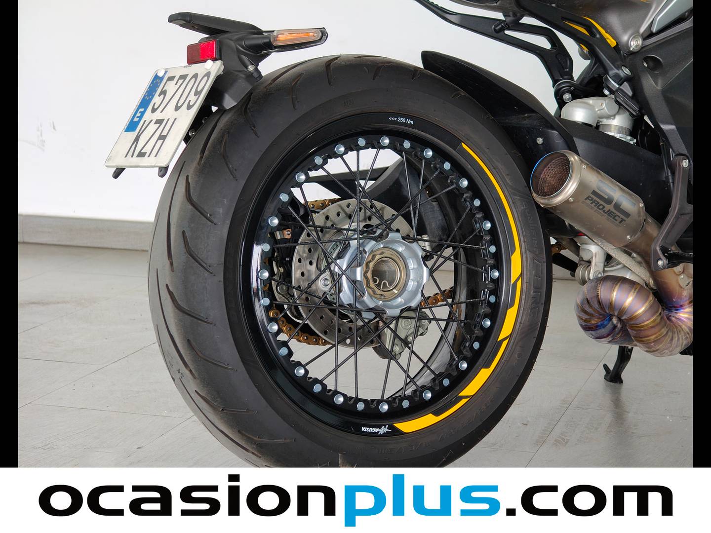 MV Agusta Brutale 800 Dragster RR ABS MV Agusta Brutale 800 Dragster RR ABS (140 CV) manual